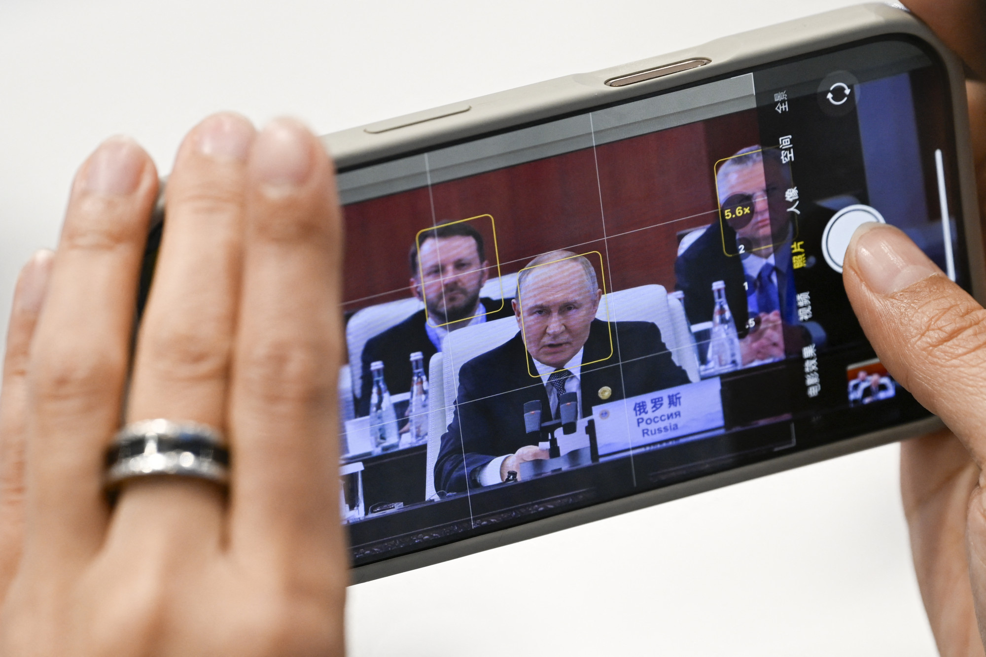 Hajszálrepedések a putyini rezsim belsejében – az internet korlátozása miatt a kormányzat egyes csoportjai is fenyegetve érzik magukat