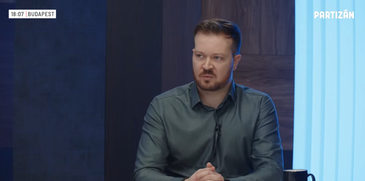 Friss hírek: A Partizánnak nyilatkozik a volt rendőrszázados, akit sokan hősnek tartanak, miután részletesen beszélt arról, milyen titkosszolgálati akció folyhatott a Tisza ellen.