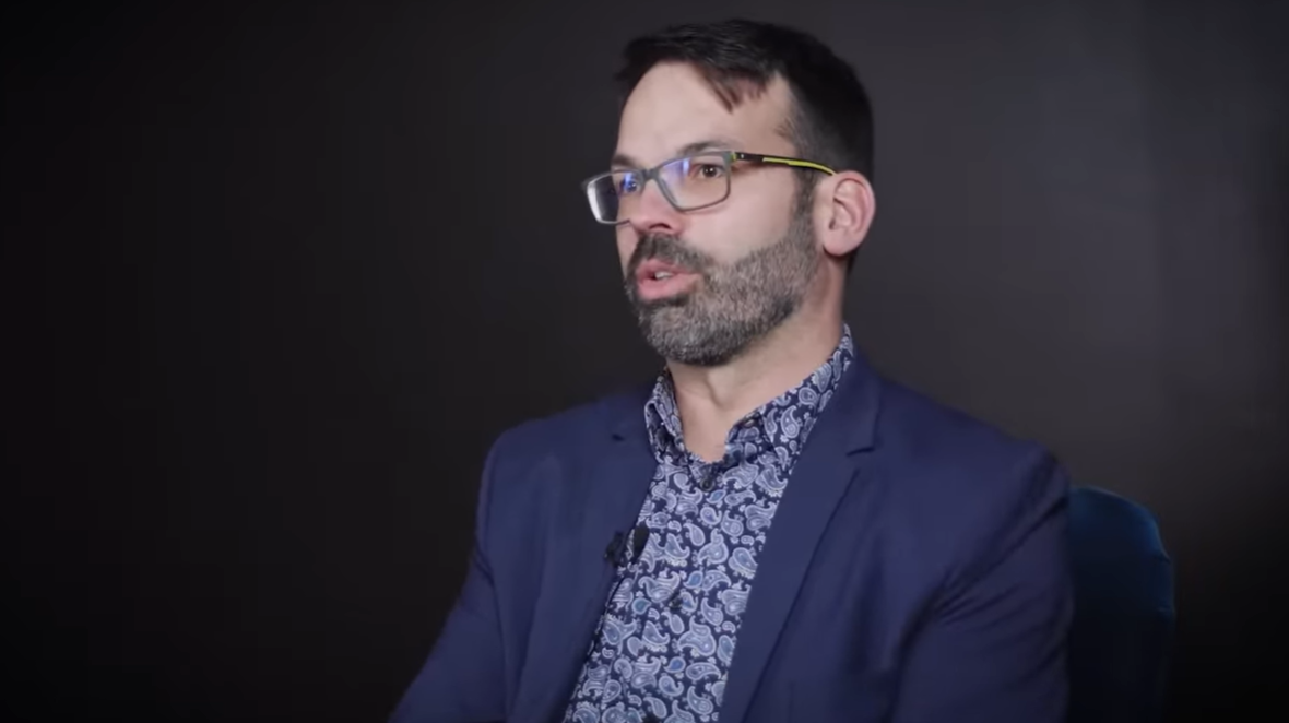 Nyilvánosság elé állt a Századvég-elemző, akinél az AI-s Tisza-program volt az utolsó csepp