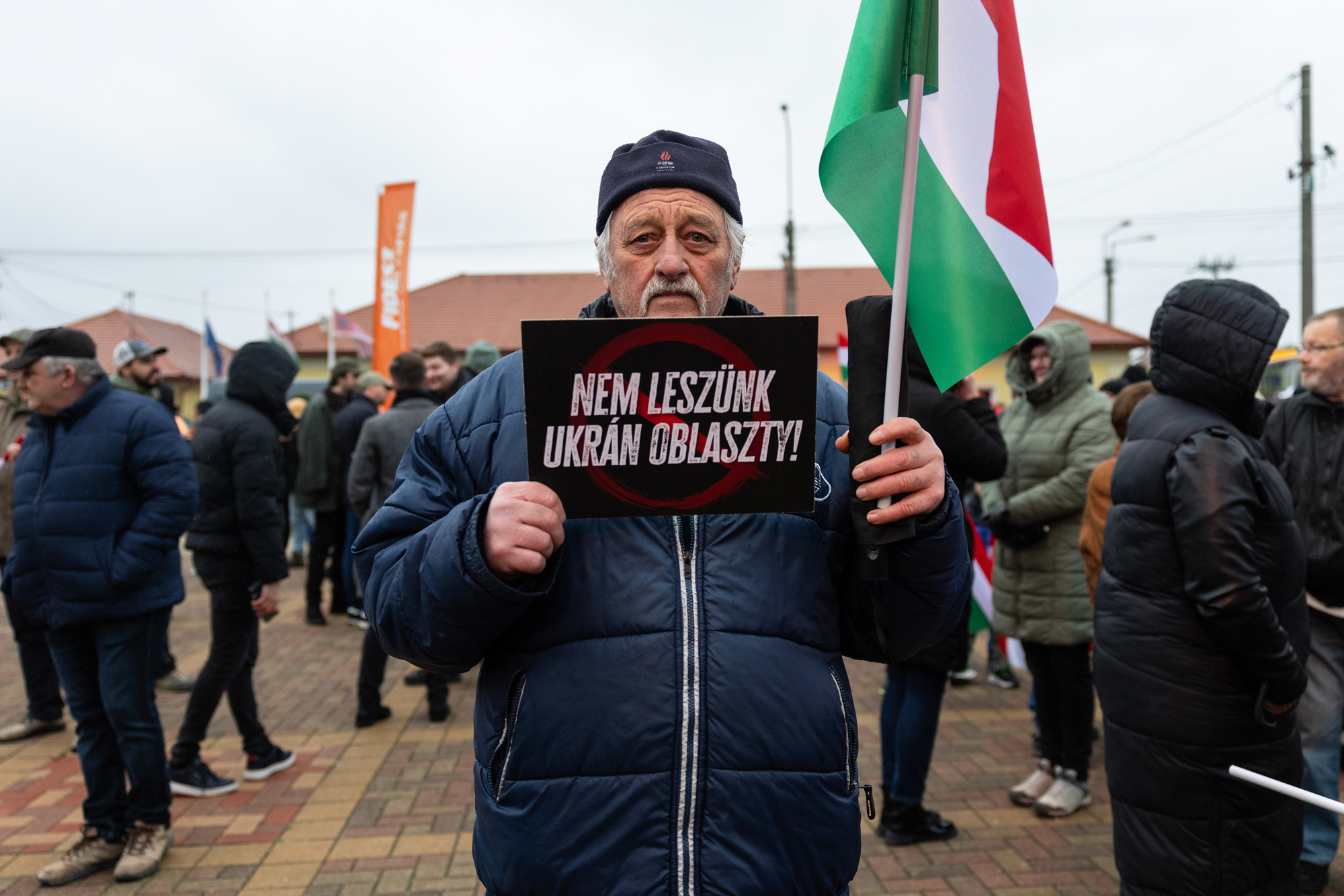 Orbán ócsai fellépésén még sajátjait is alig hozta lázba, Pataky Attila volt a leglelkesebb