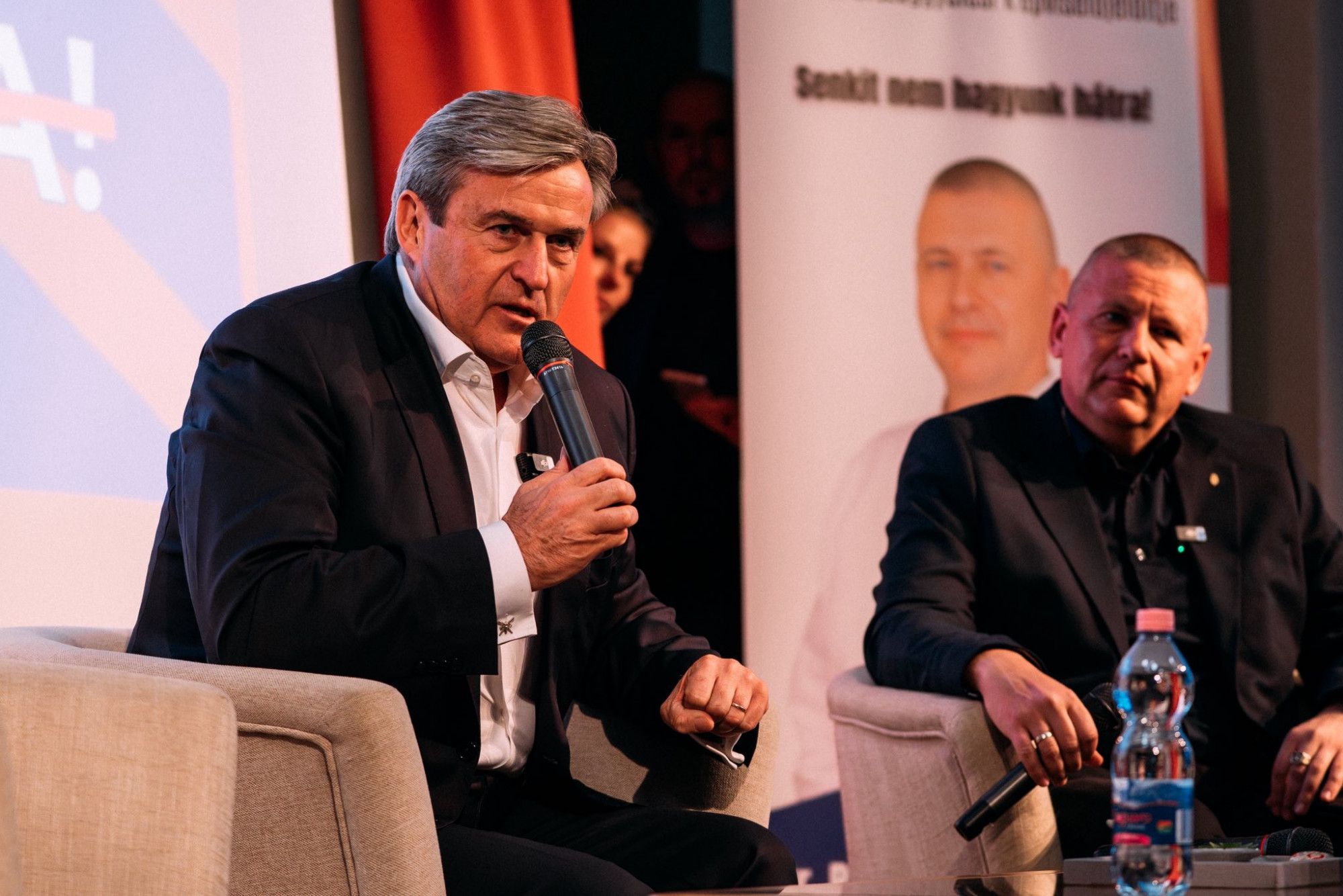 Kapitány István tavaly nyári interjúját forgatta ki a Mandiner, hogy hihetőbbé tegye a Tisza állítólagos energiatervét