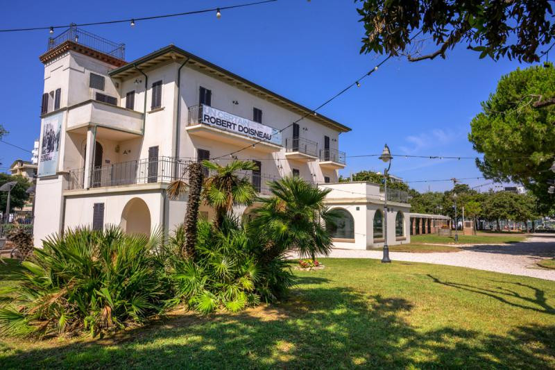 Inkább az önkormányzat vette meg Mussolini egykori villáját, hogy az ne legyen fasiszta gyülekezőhely