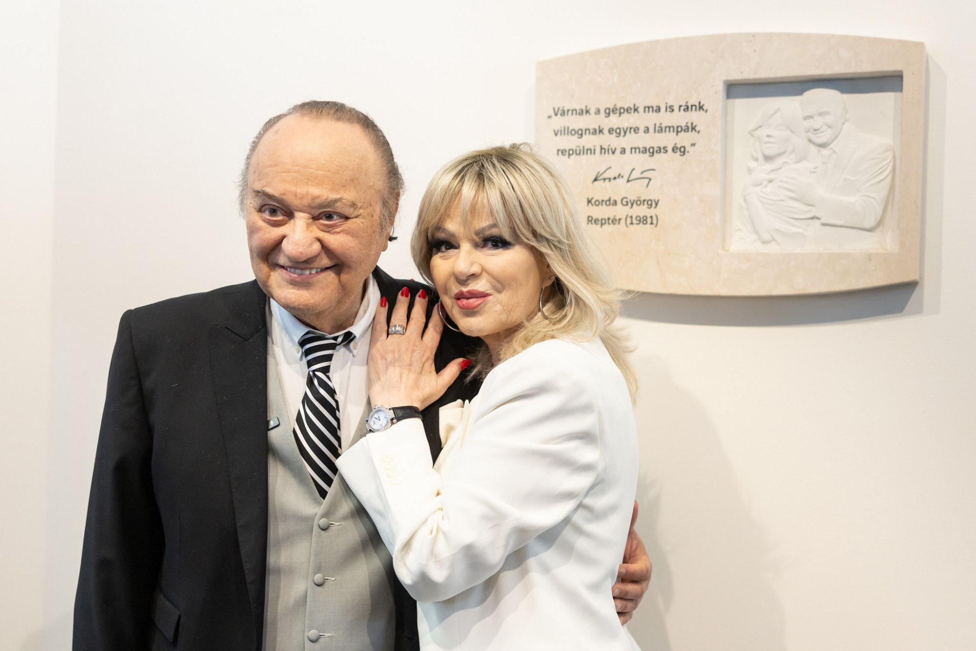 Még életében emlékdomborművet kapott Korda György