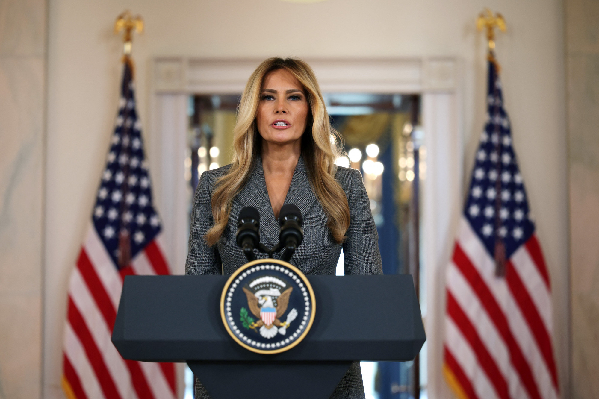 Melania Trump tagadja, hogy bármilyen kapcsolata lett volna Jeffrey Epsteinnel