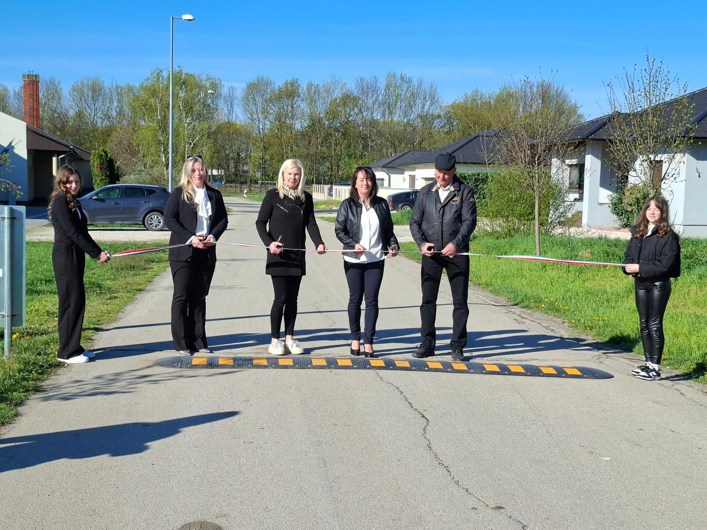 No, kedves magyar falvak, ha 1,2 millióból nem lesztek versenyképesek, akkor semmiből!