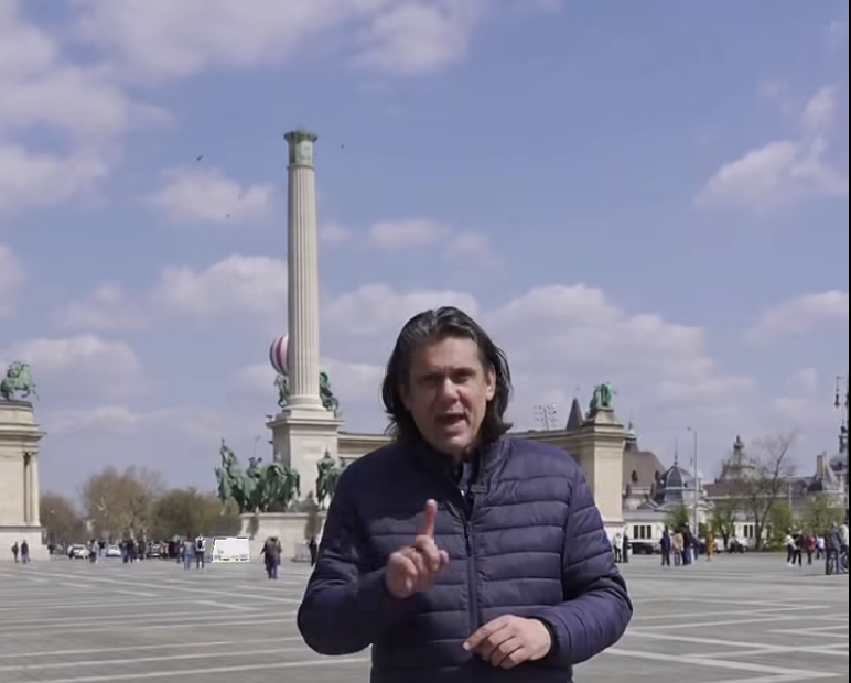 Soha ne érjen véget: Deutsch Tamás a saját fejével modellezte Eckü heréjét, bár talán nem így tervezte