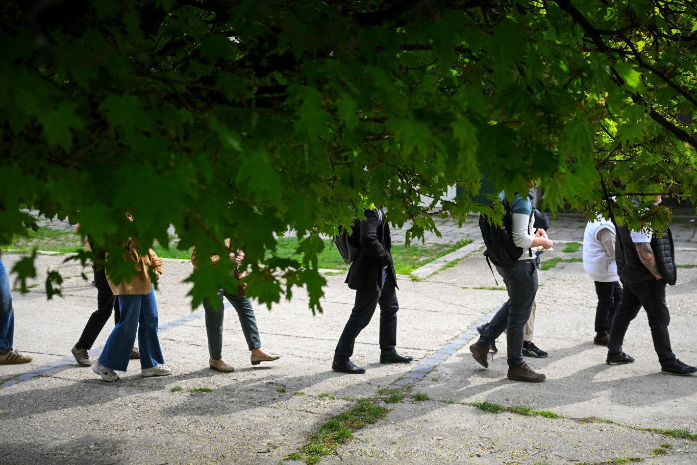 „Szeretném, ha úgy alakulna, ahogy én szeretném” – itt tartott a köztévé Híradója a választások napján délben