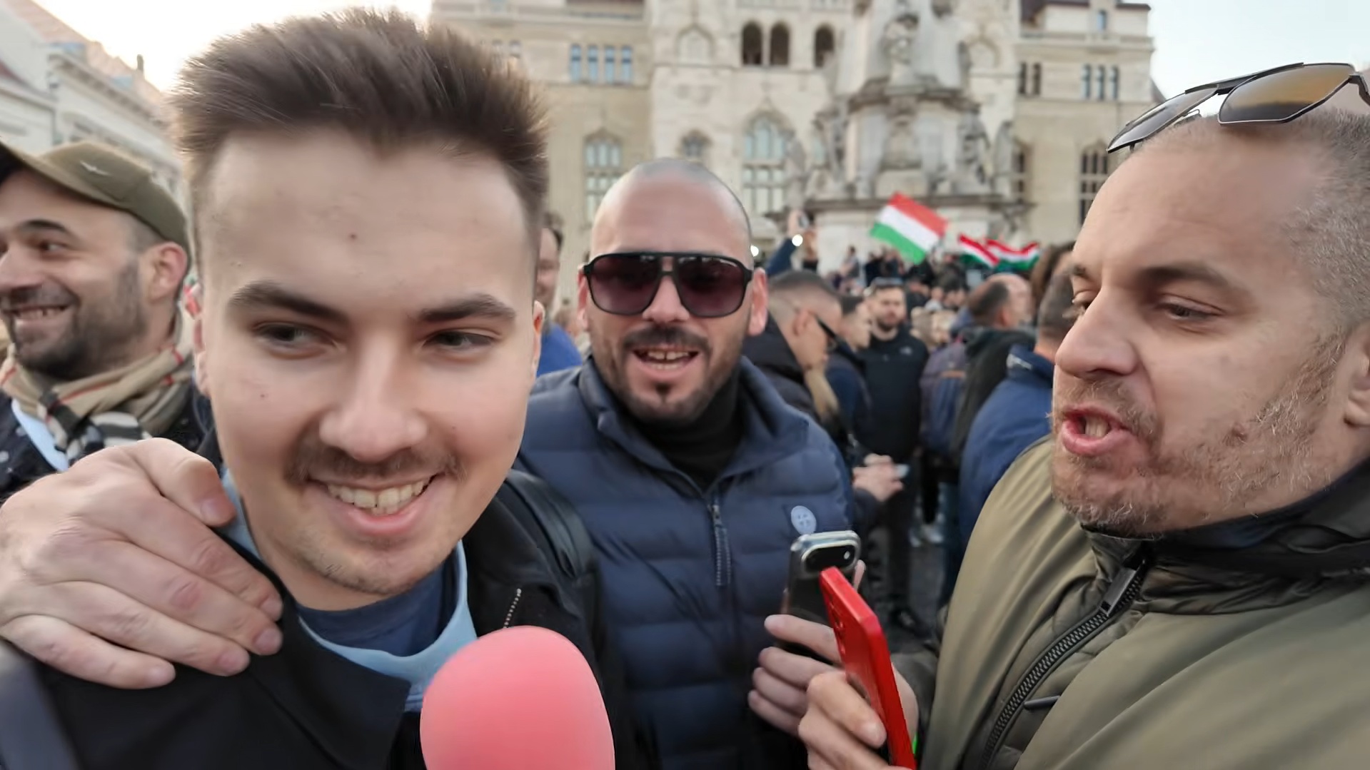 A tahóterror teljes fegyverzetében