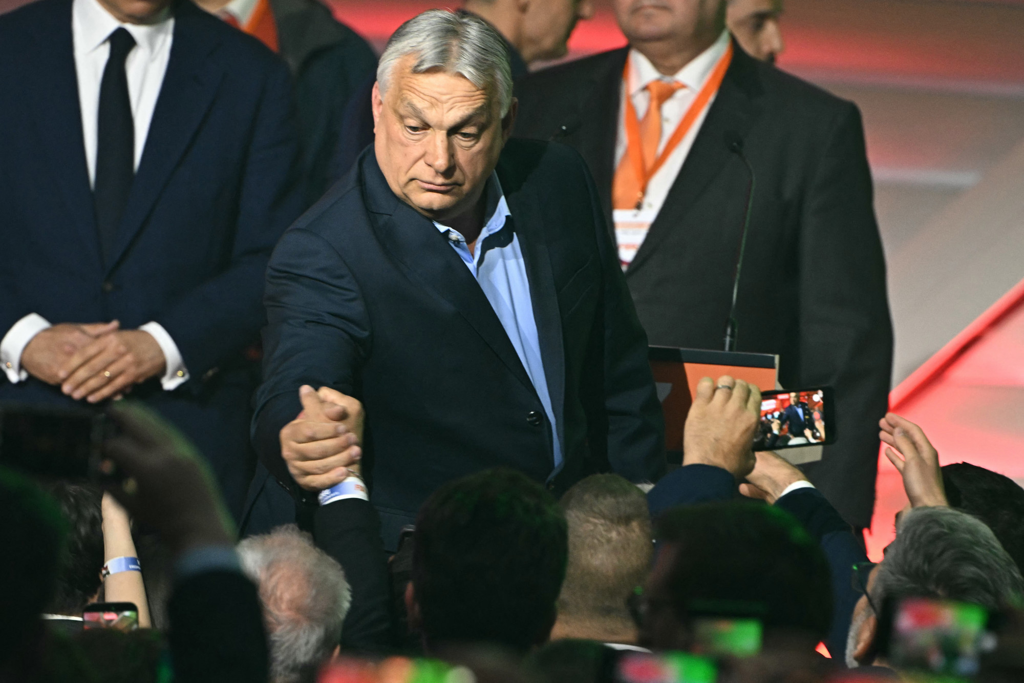 Megkezdődött a Fideszben az Orbán Viktor-mentő hadművelet