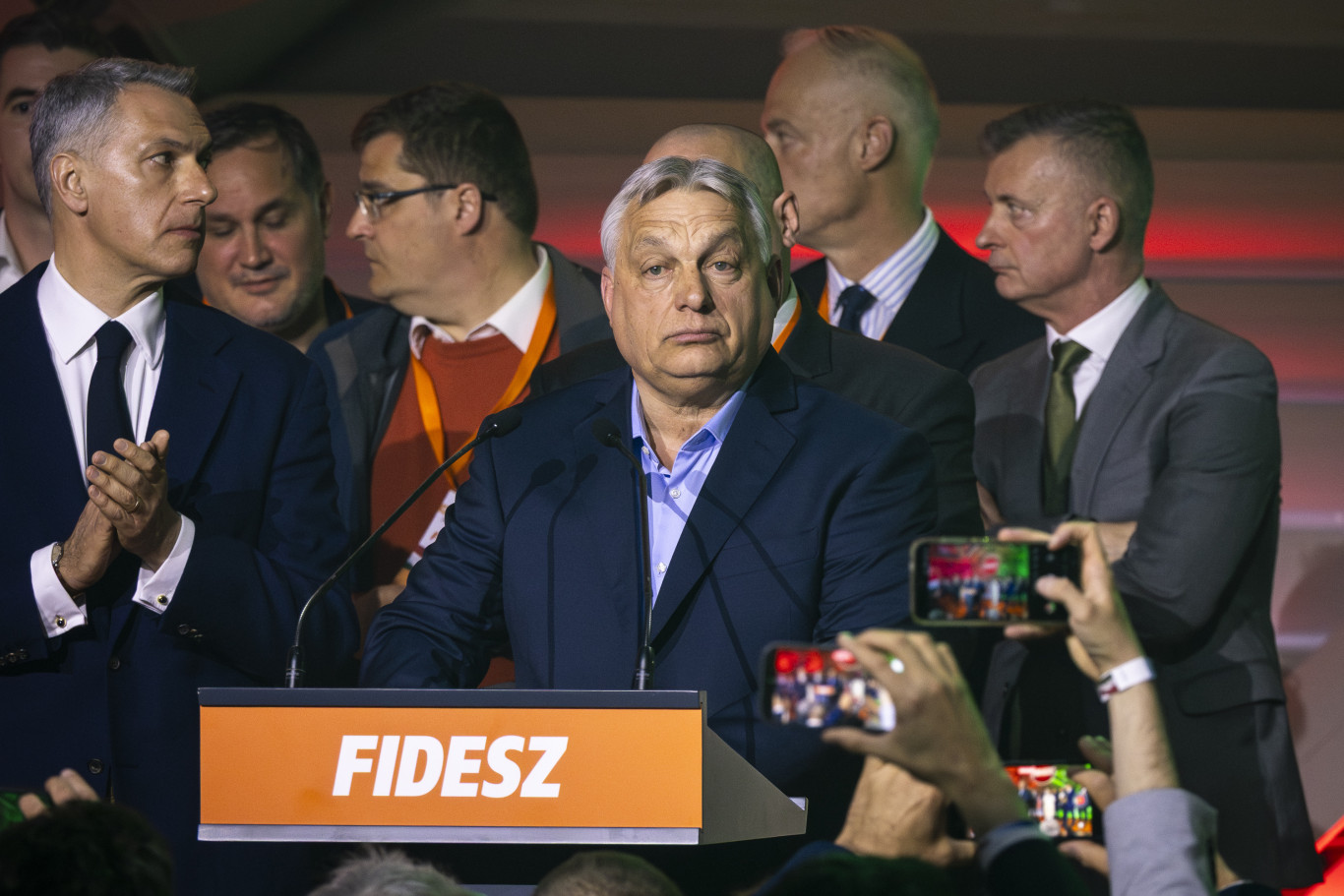 Hiába bukott meg az Orbán-kormány, még hetekig velünk maradhatnak