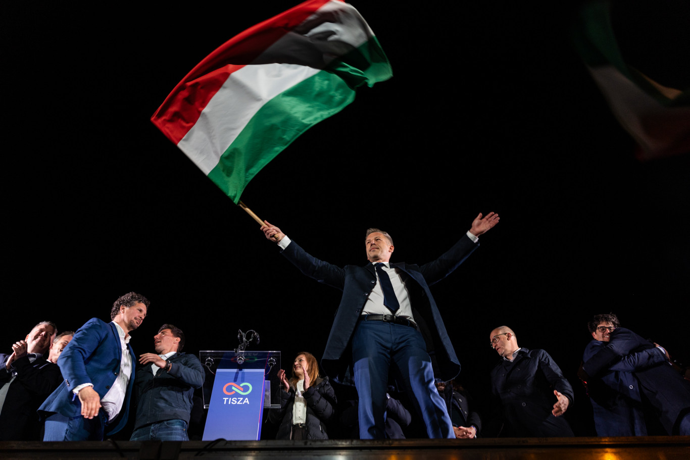 Európai eufória Orbán bukása után, villámsebességgel gratulálnak az európai vezetők Magyar Péternek