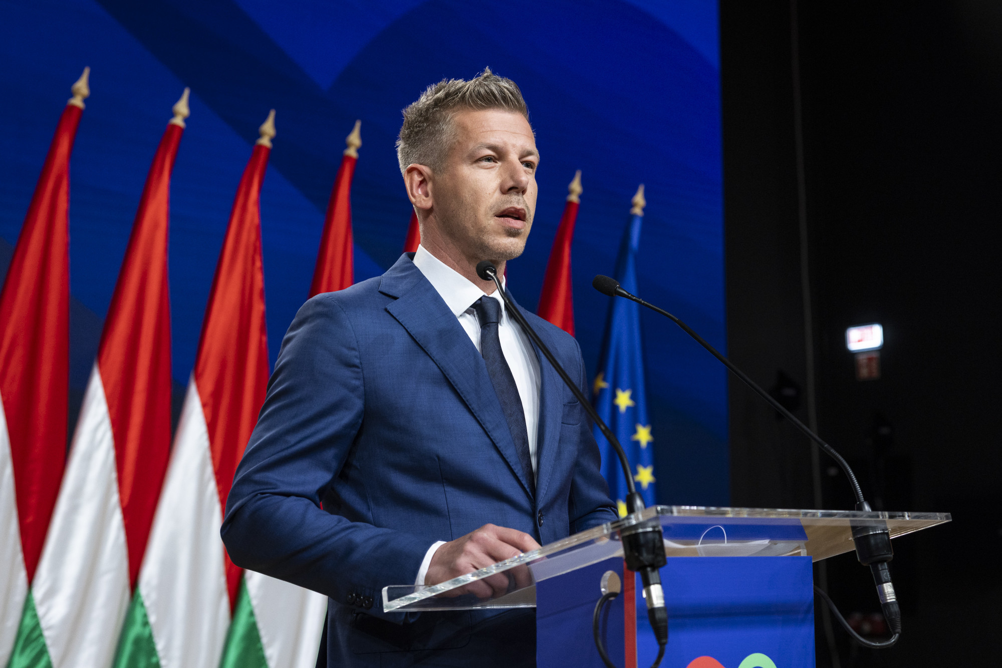 Komoly gazdasági kihívásokkal néz szembe az új magyar kormány a Fitch szerint