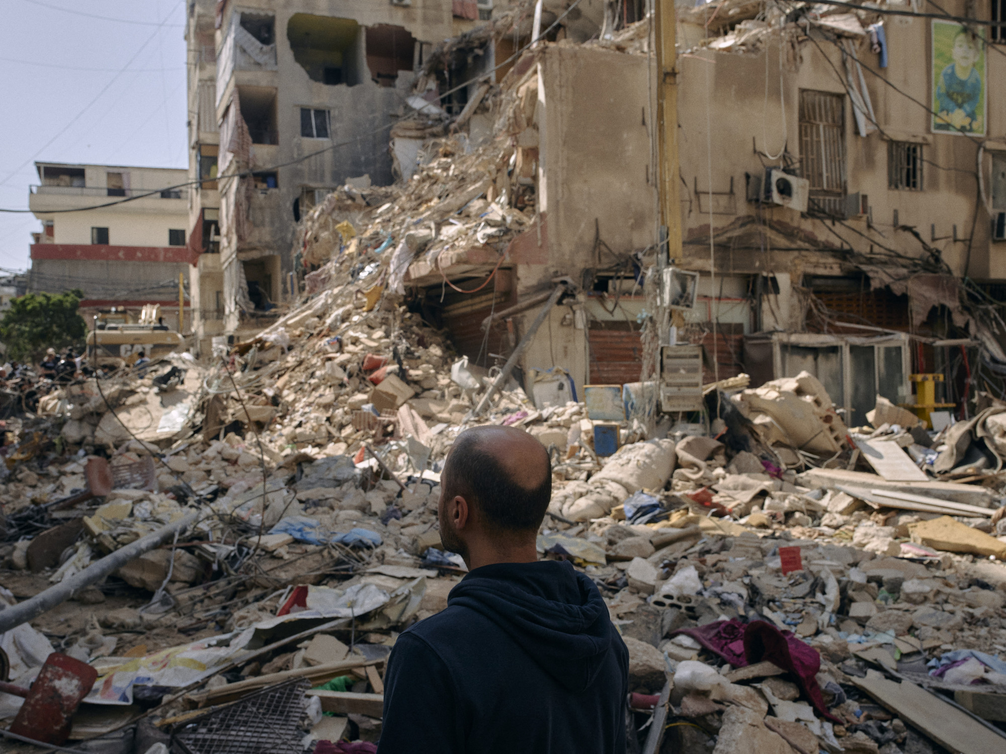 Műholdfelvételeken látható, ahogyan Izrael libanoni településeket rombol porig