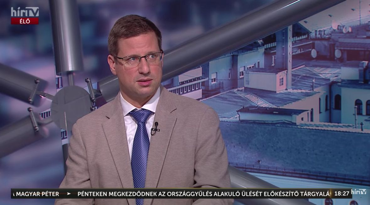 Friss hírek: A leköszönő miniszter szerint bár nincs miért bosszút állni, az új hatalom koncepciós eljárásokban gondolkozhat.