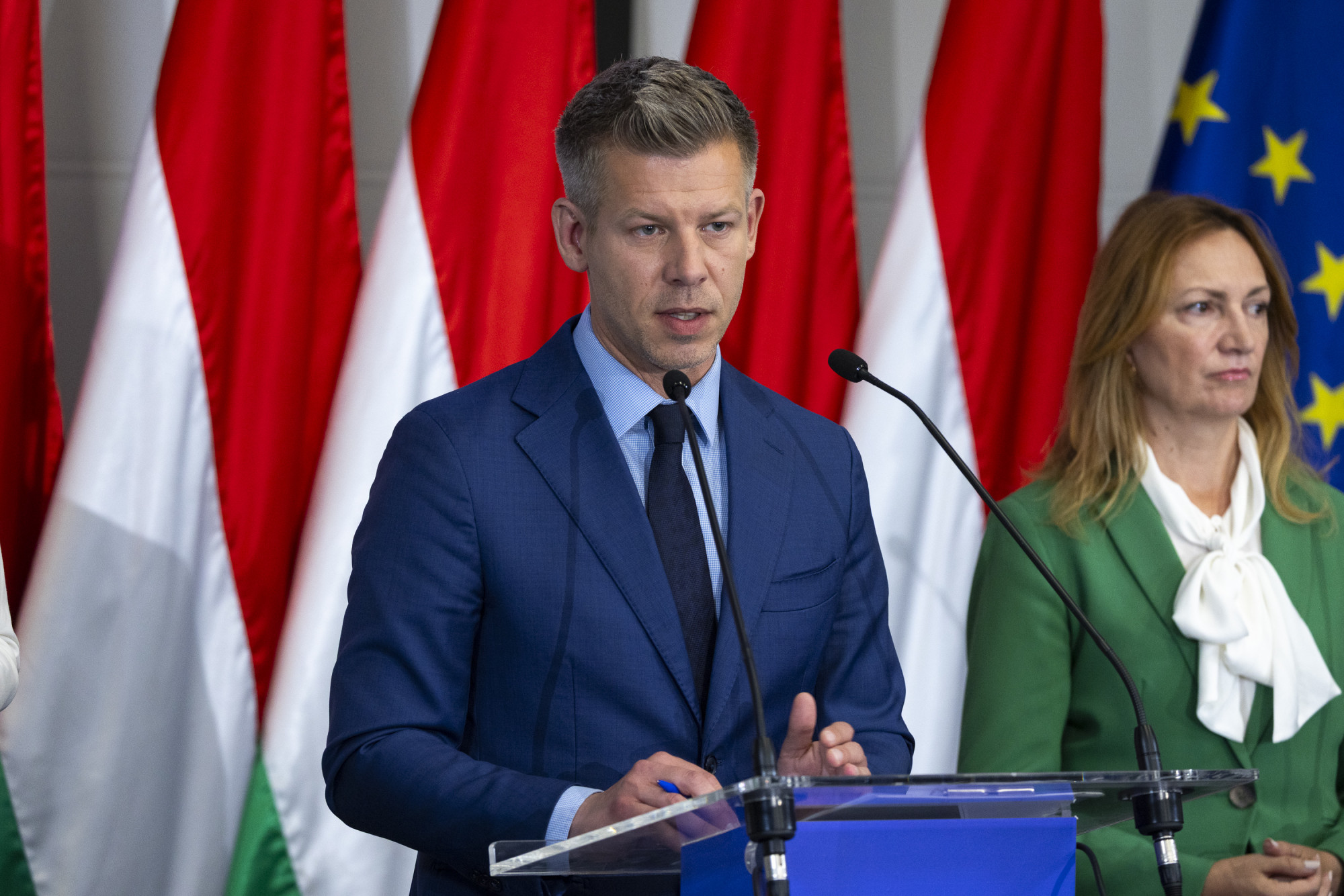 Magyar Péter szerint több stróman számláját zárolta a NAV, azonnali lépéseket követel a vagyonkimentés ellen