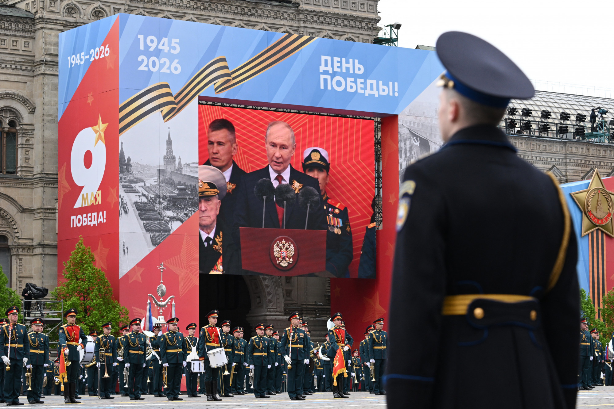 Putyin a NATO-t bírálta a visszafogottabb Győzelem napi parádén