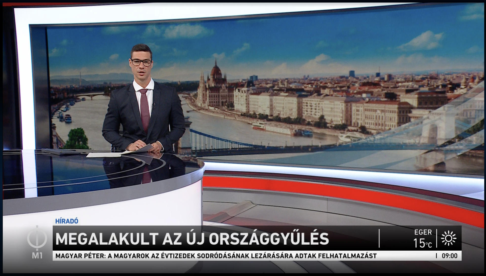 Még az M1 híradója is beszámolt Hegedűs táncáról és Magyar Péter DJ-zéséről