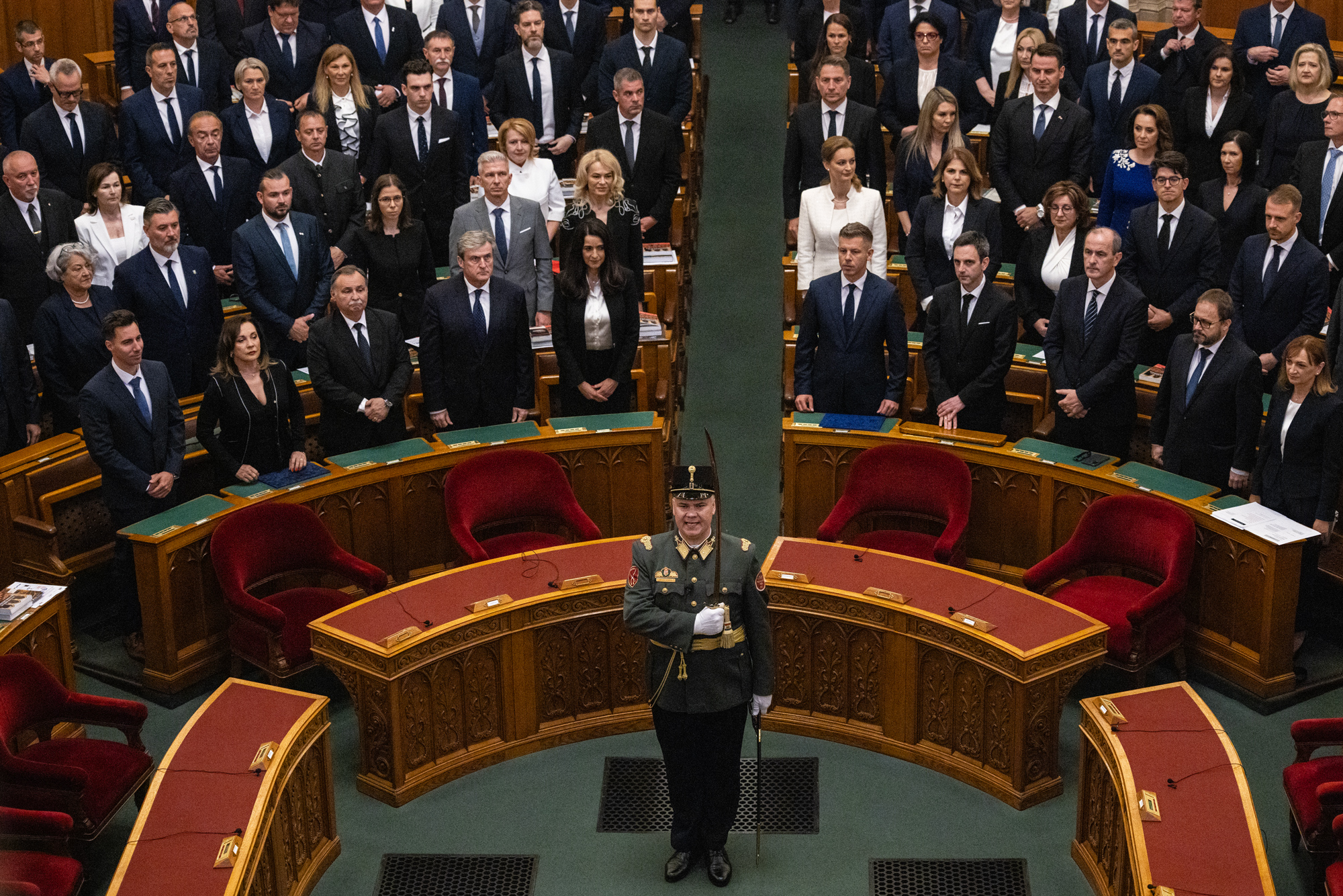 A Tisza valamit kezdene a vidéki fideszes kiskirályokkal, előrehozott önkormányzati választás sem kizárt