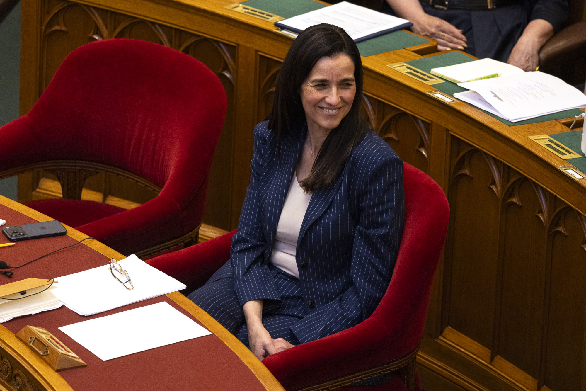 Orbán Anita hétmilliós fizetéstől búcsúzott, de tö