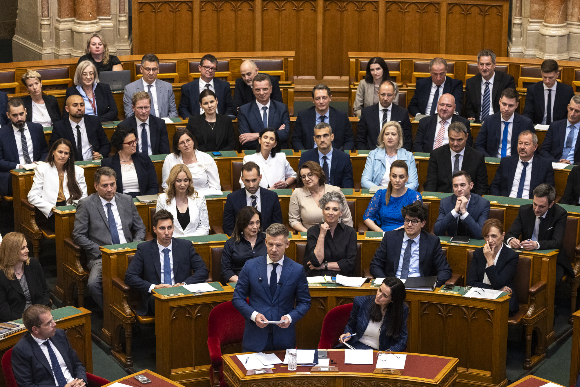 „Ruff felel azért, hogy akik ki lettek rúgva az ajtón, ne másszanak vissza az ablakon” – a Tisza első hónapja hatalmon