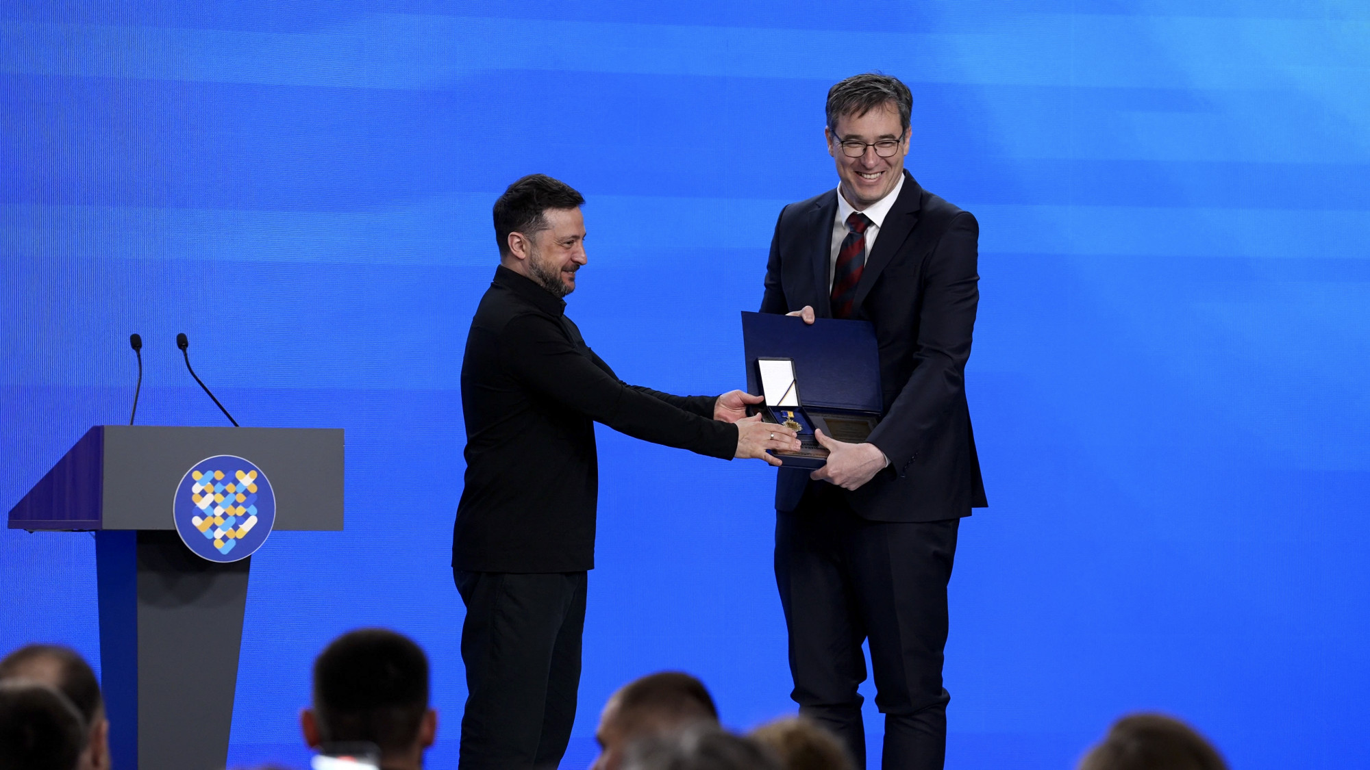 Megmentő város díjat adott Zelenszkij Budapestnek
