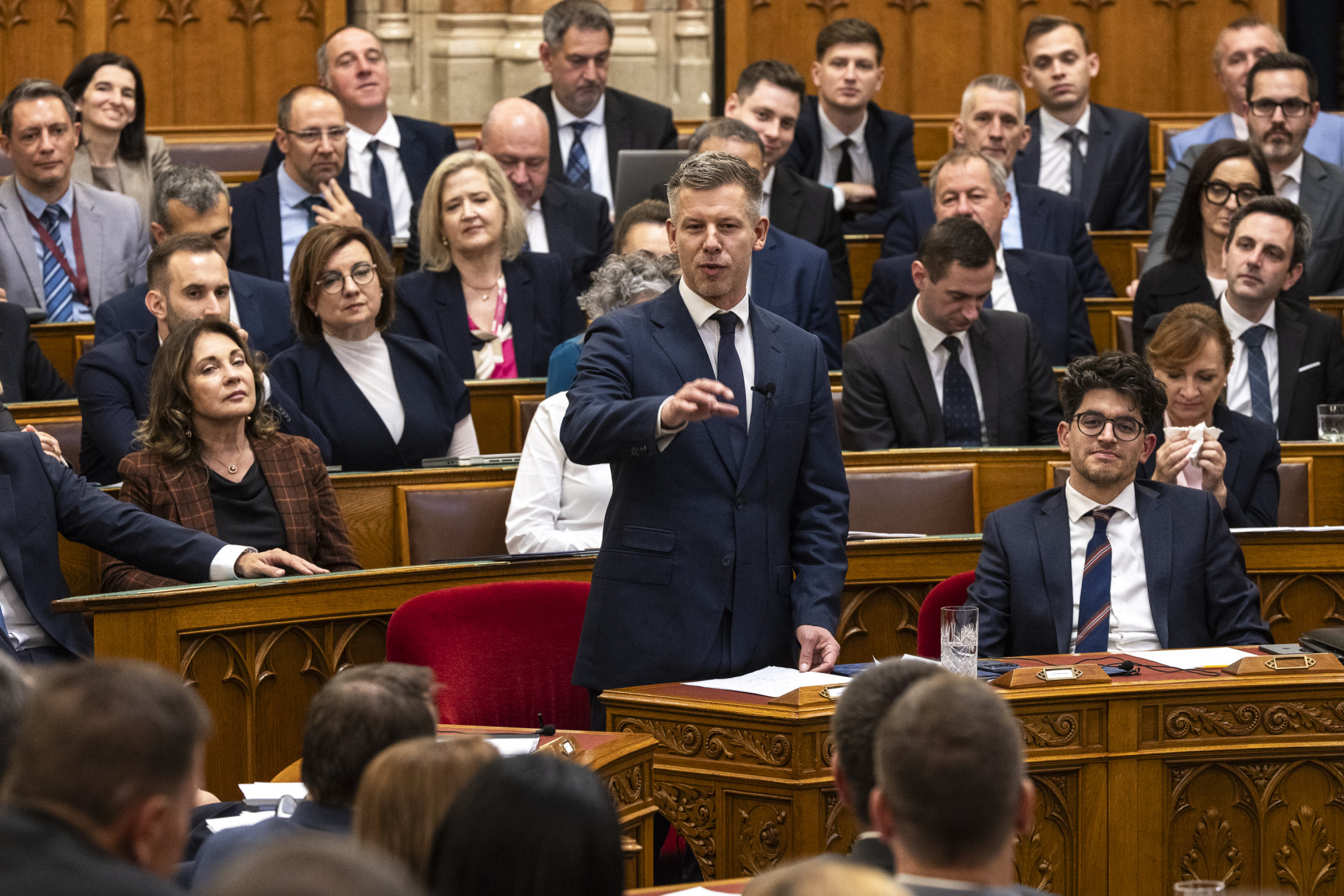 Hétfőn szavaznak a miniszterelnöki ciklusok korlátozásáról