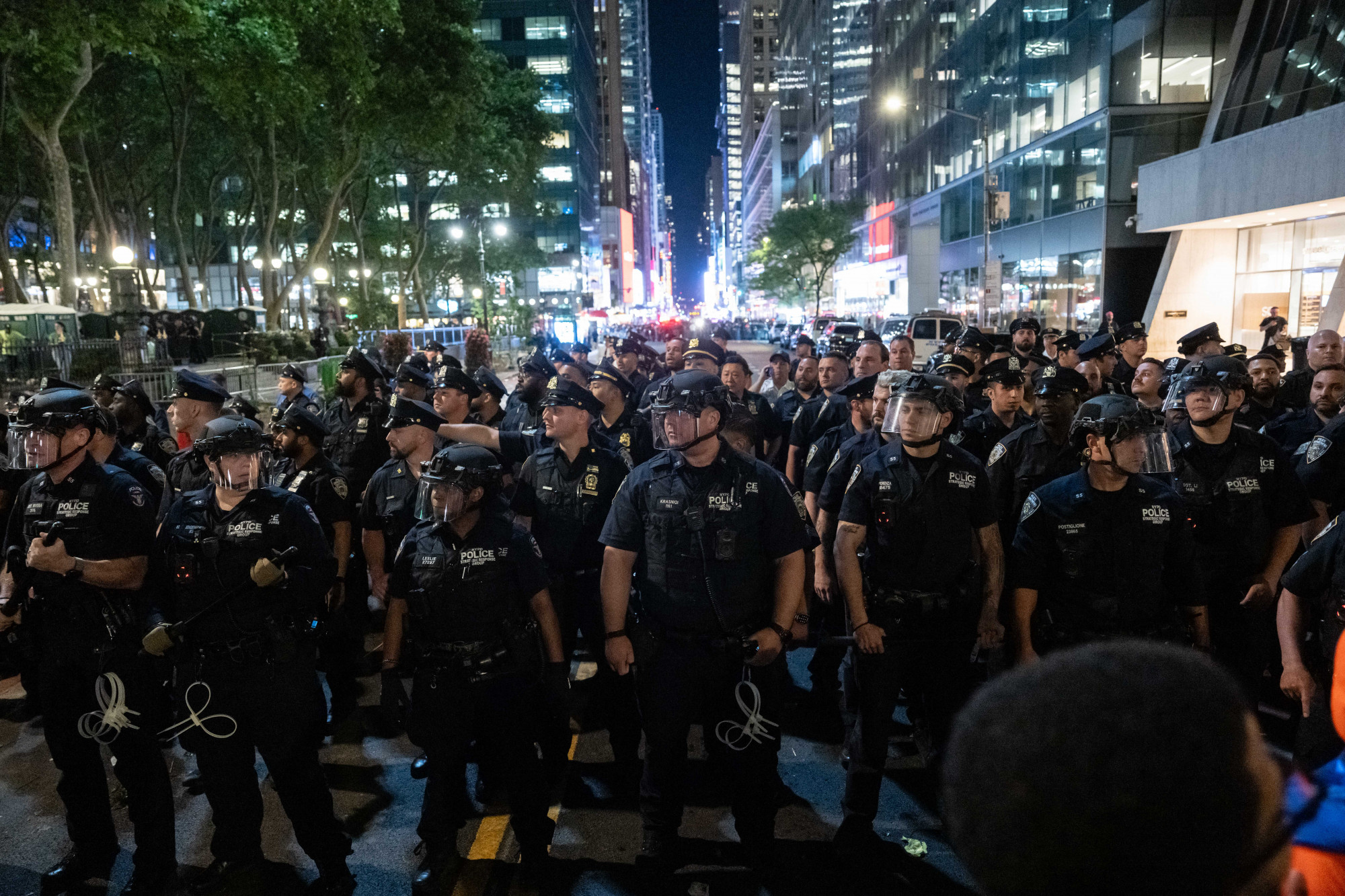 Kifütyülték Donald Trumpot egy New York-i kosárlabdameccsen