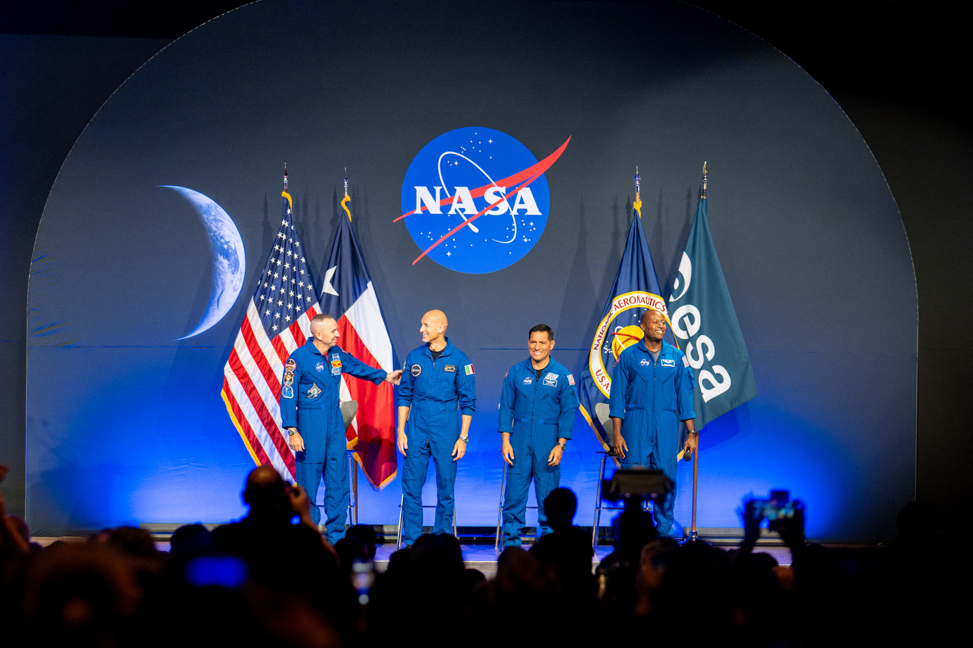 Olasz űrhajós is helyet kapott a NASA következő Hold-küldetésében