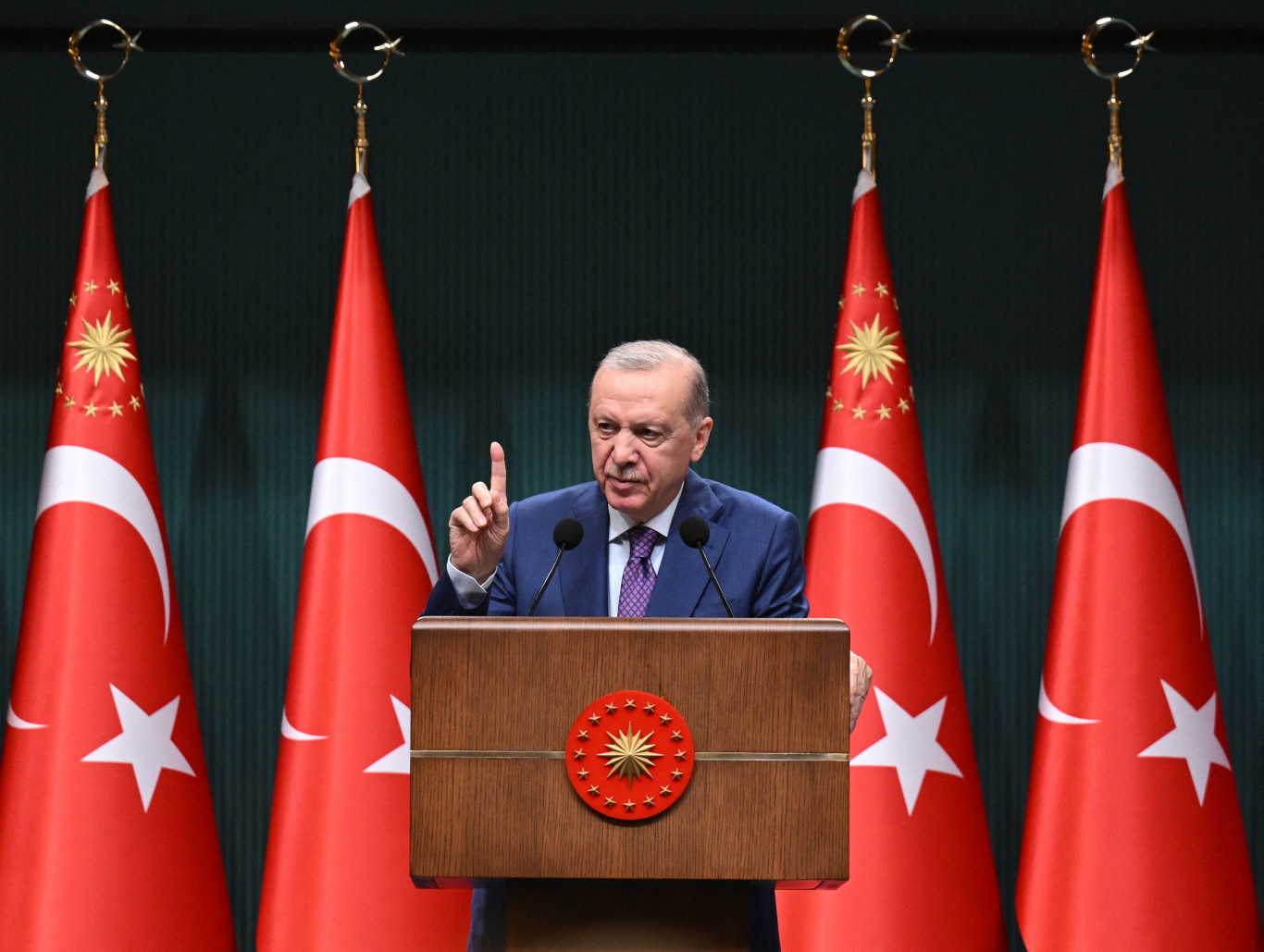 Friss hírek: Erdoğan újabb politikai leszámolásba kezdett Törökországban.