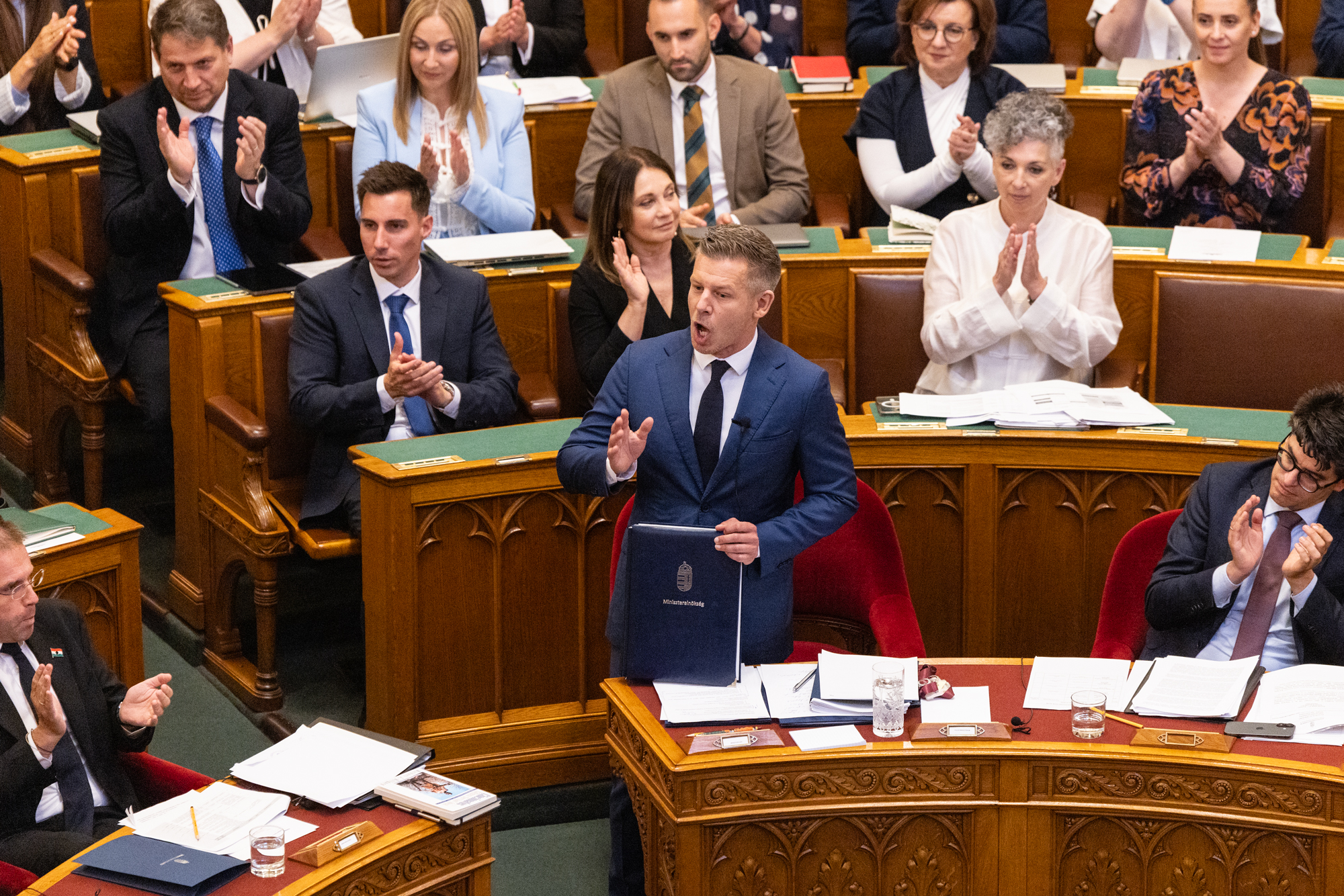 Lázár bement a parlamentbe, Magyar egyből bele is szállt a felszólalásában