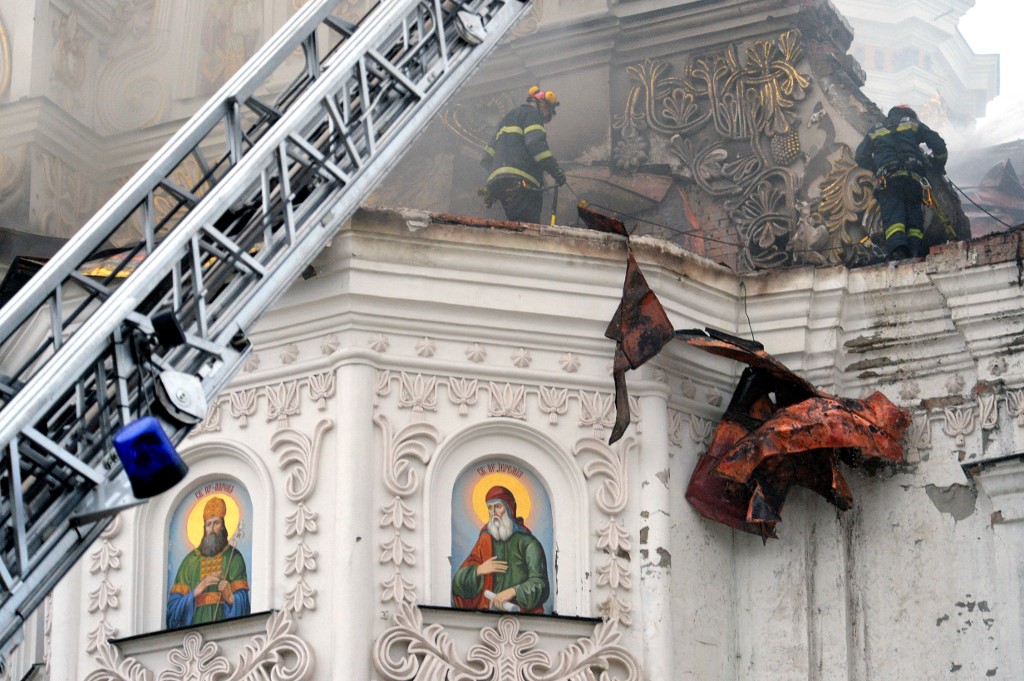 Mintha a Notre Dame-ot bombáznák – súlyosan megsérült Kijev második legfontosabb kolostora