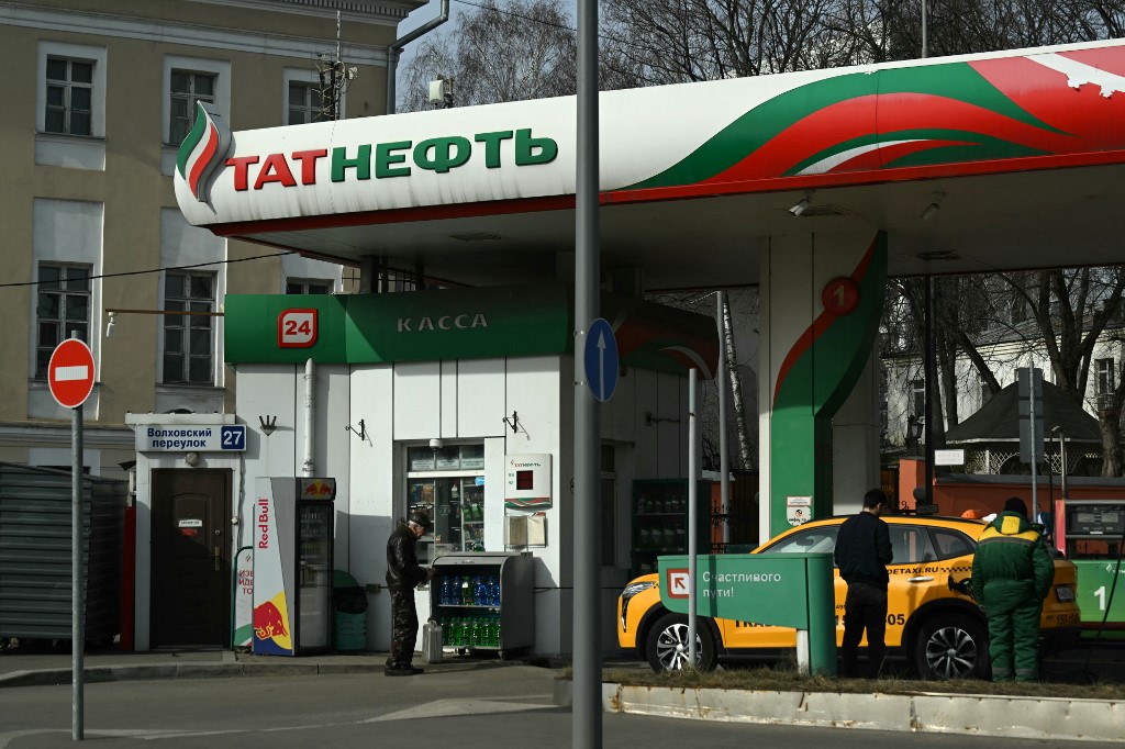 Akkora az üzemanyaghiány, hogy már korlátozásokat vezettek be az orosz benzinkutakon