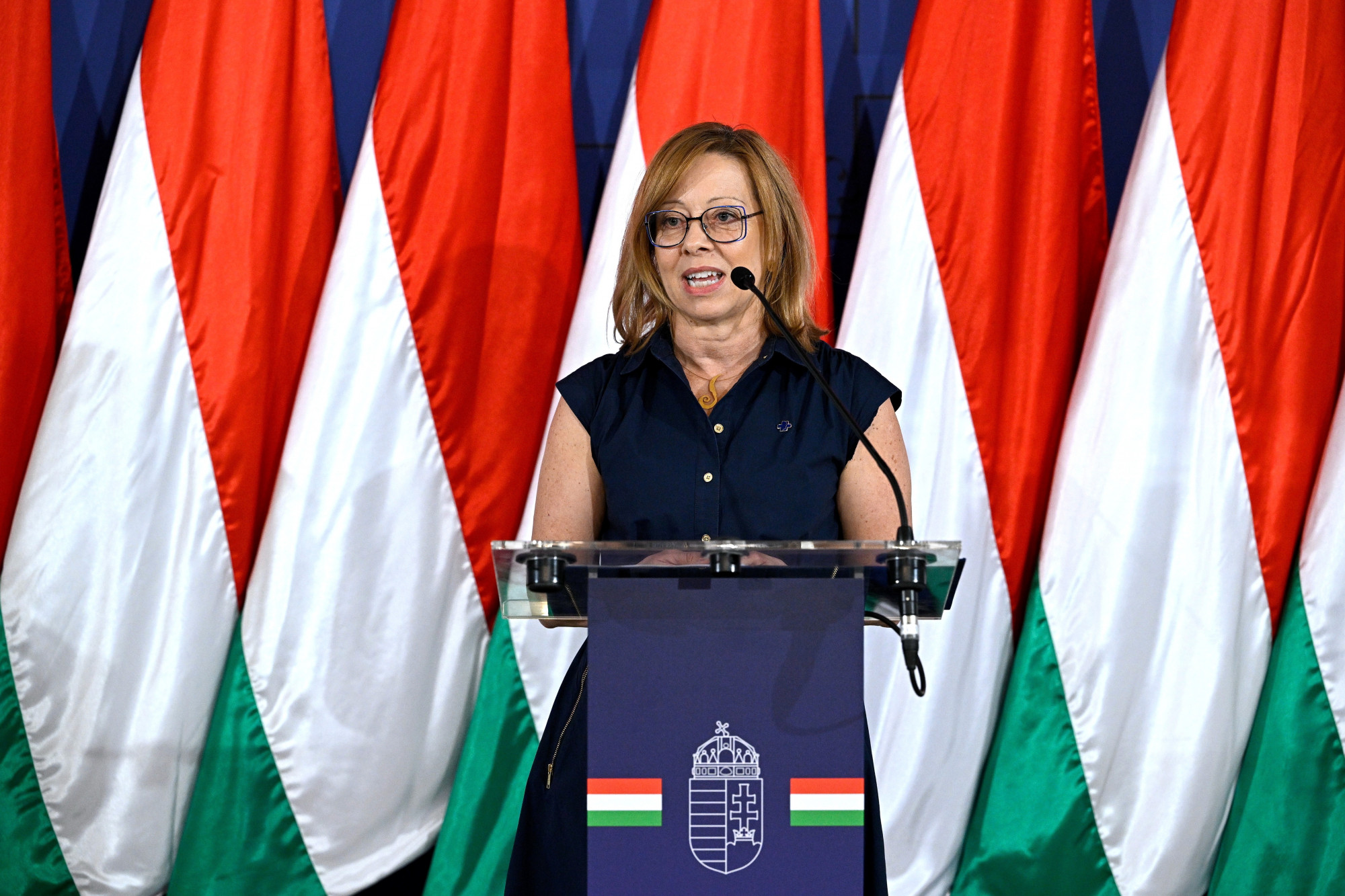A kormány felülvizsgálja a dohányipart és a kaszinókoncessziókat, átalakítják a rendőrséget