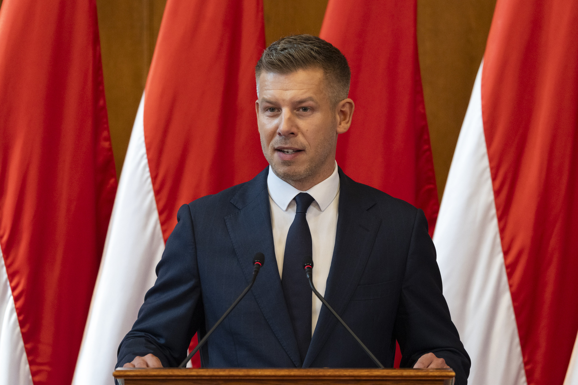A vagyonvisszaszerzési hivatal állami kontroll alá helyezheti azokat a magáncégeket, akik nem megfelelően bánnak a közbeszerzésen elnyert közpénzekkel