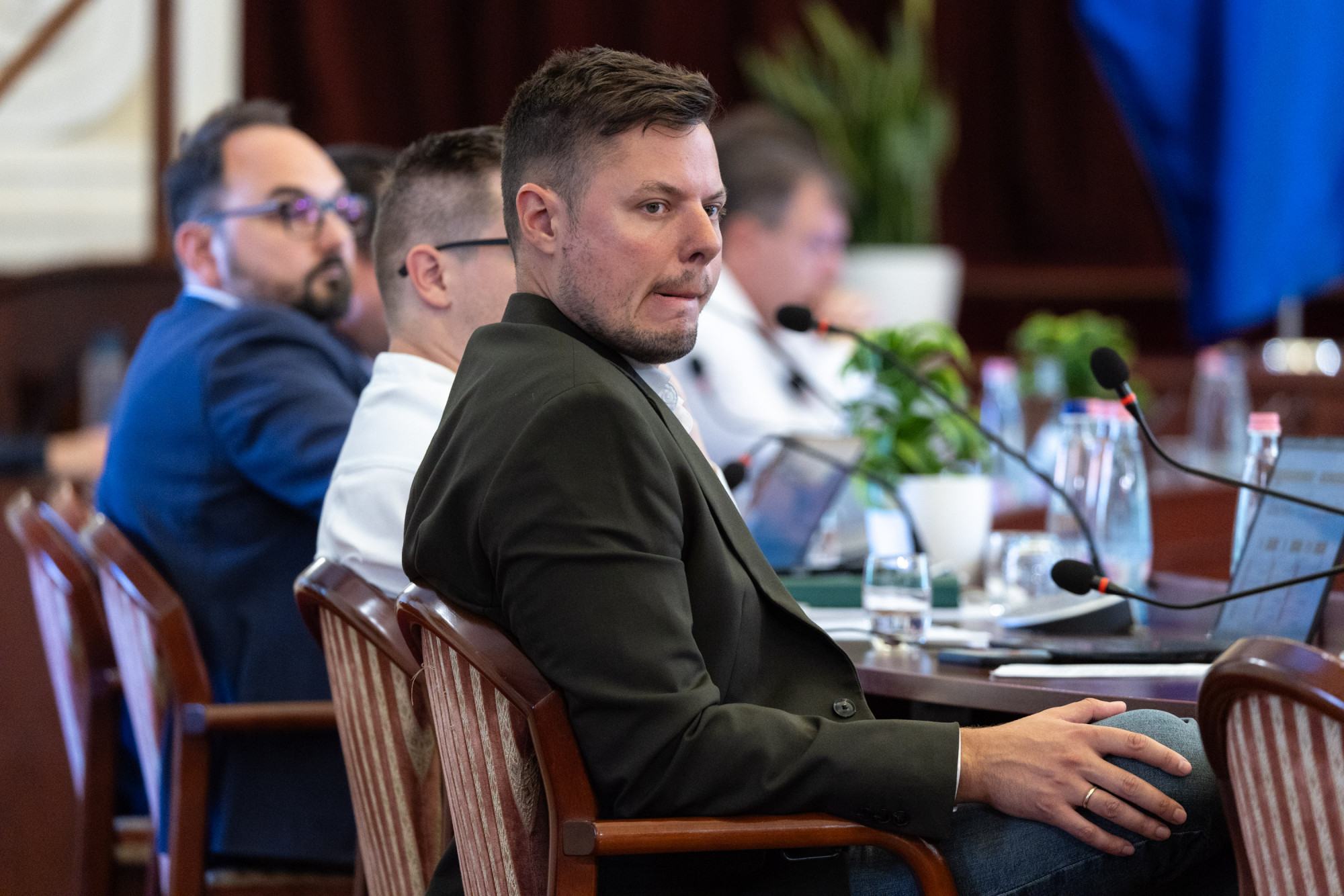 Átment a közgyűlésen a taxirendelet módosítása, van költségvetése a fővárosnak, gyűlöletkeltő reklámok viszont nem lehetnek többet