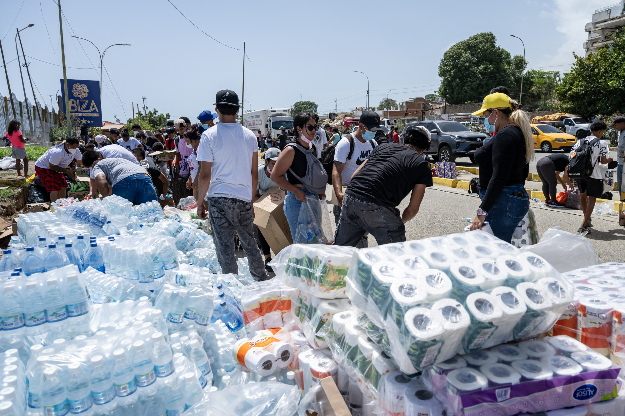 Két kisfiút mentettek ki a venezuelai földrengés romjai alól, miután napokig csapdában voltak