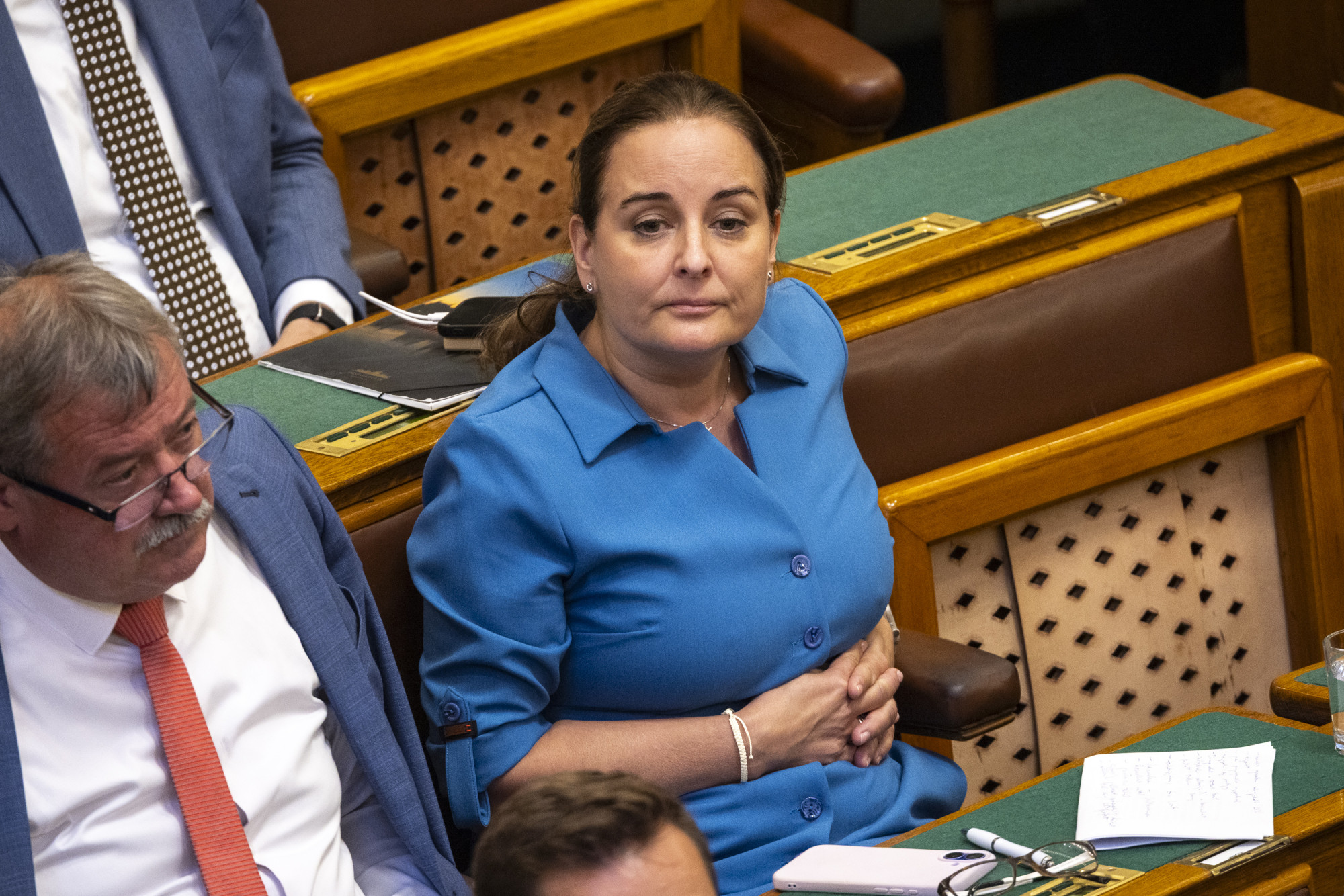 A nemzeti mezben meccsre tartó fiatalok látványa helyrebillentette a KDNP-s képviselő Pride által megsebzett világát