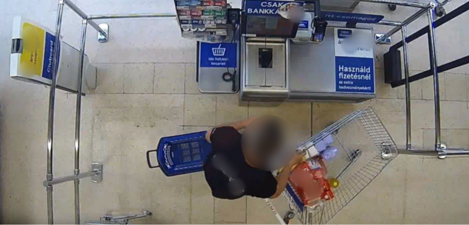 Pénzbüntetésre ítélték a sárgarépa kódjával legót lopó polgármestert