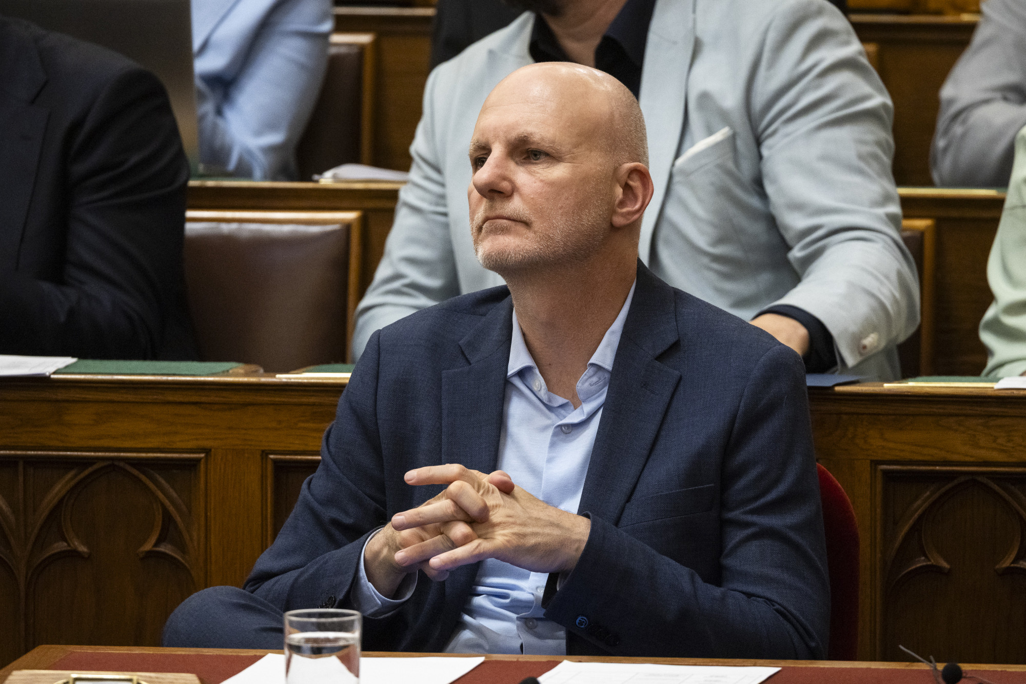Tanács Zoltán minisztériuma súlyos szabálytalanságokat talált, és feljelentést tett a Gondosóra-ügyben