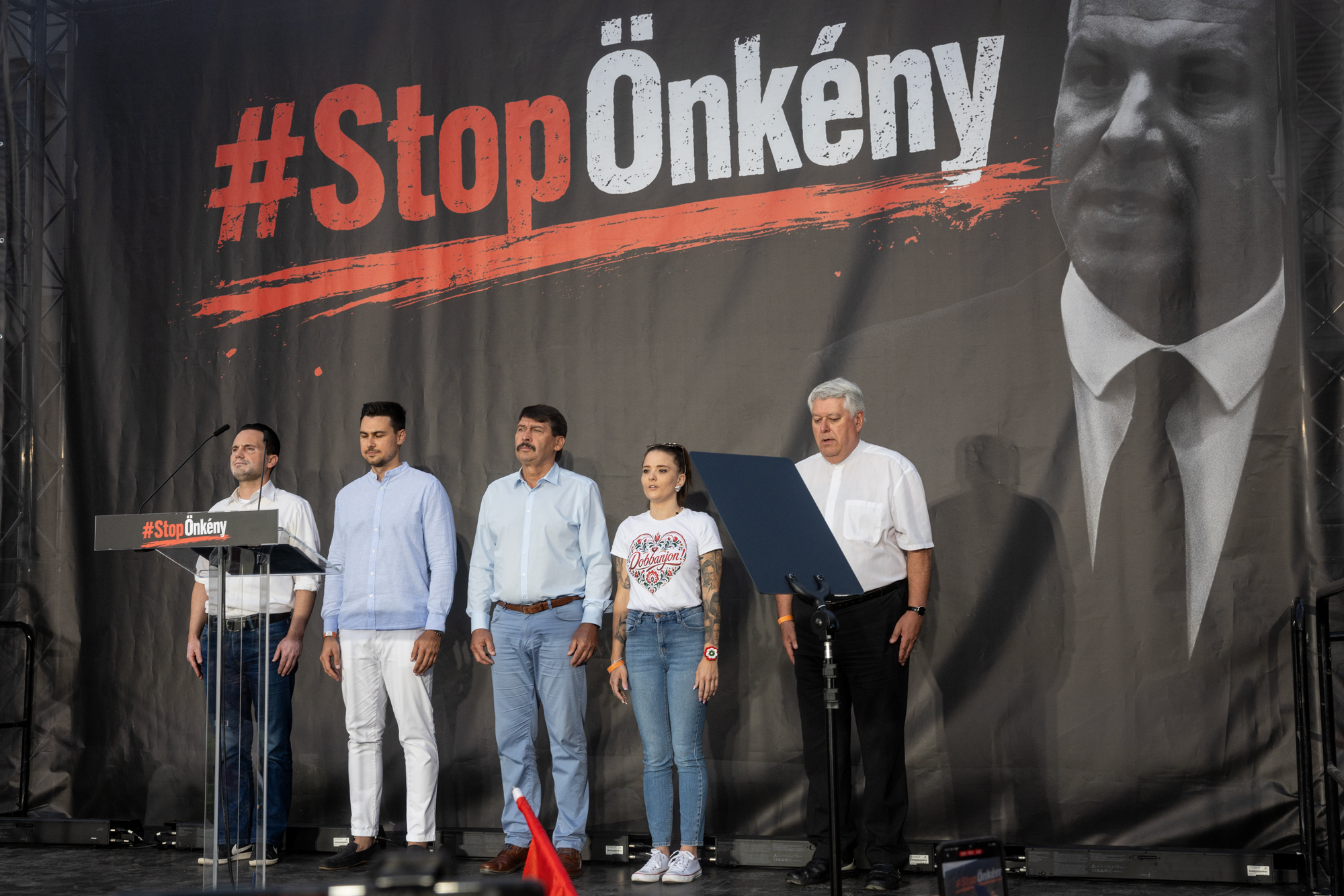 Orbán Viktor azért nem ment el tüntetni, hogy ne vigye el a fókuszt