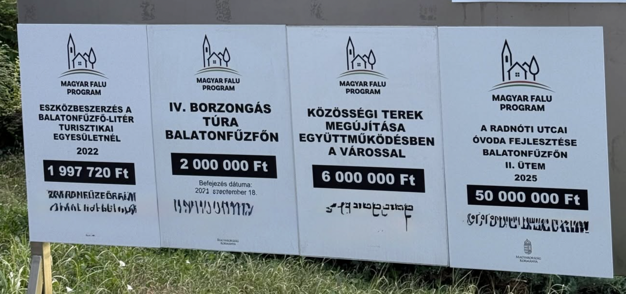 Megdöbbentő képeket mutatott be Navracsics Tibor arról, hogy az ország egyes kistelepülésein a magyarokat kiszorították a szanszkritok, a thaiok és a cro-magnoniak