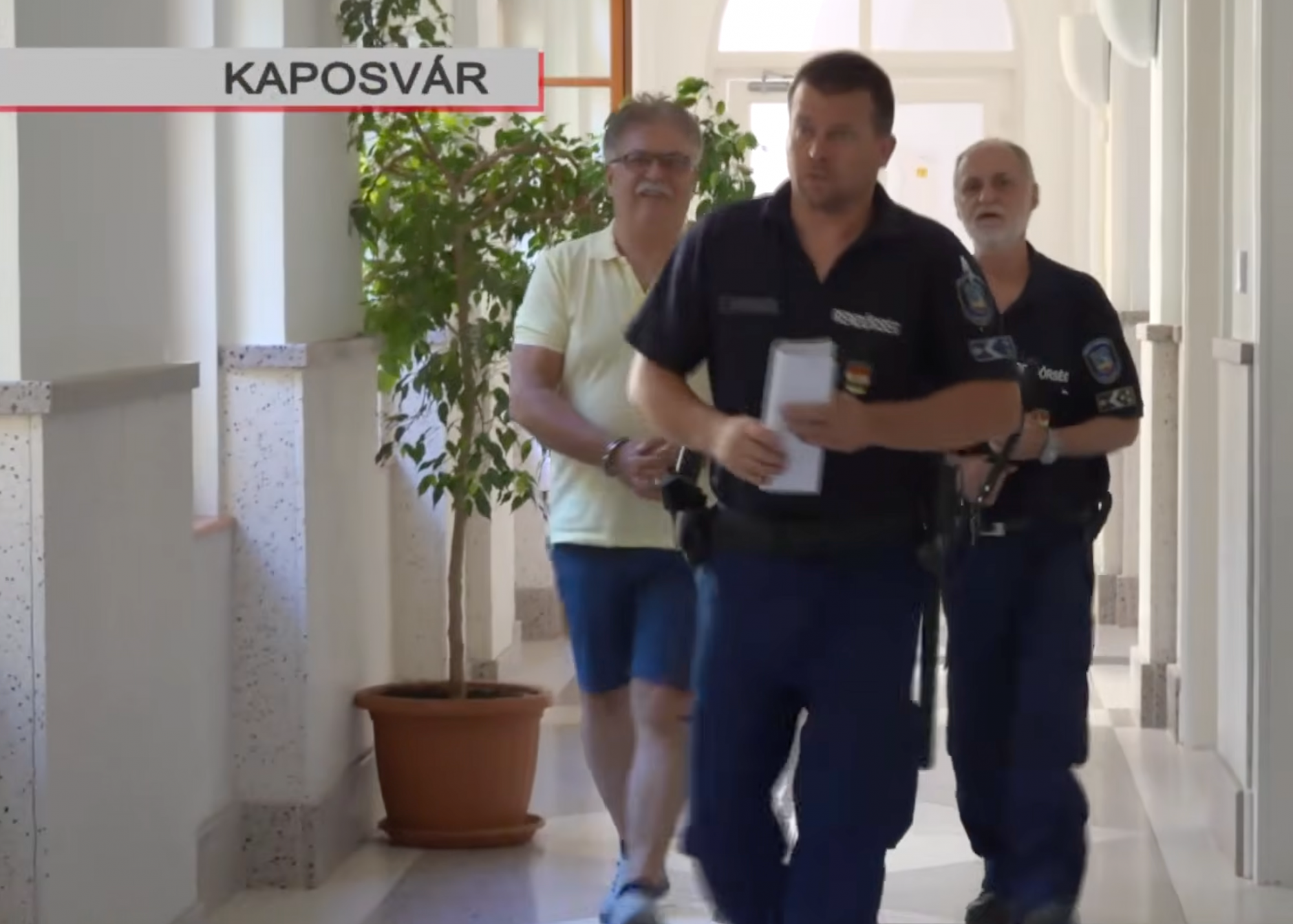 Rács mögött marad Fonyód volt polgármestere, októberig meghosszabbították a letartóztatását
