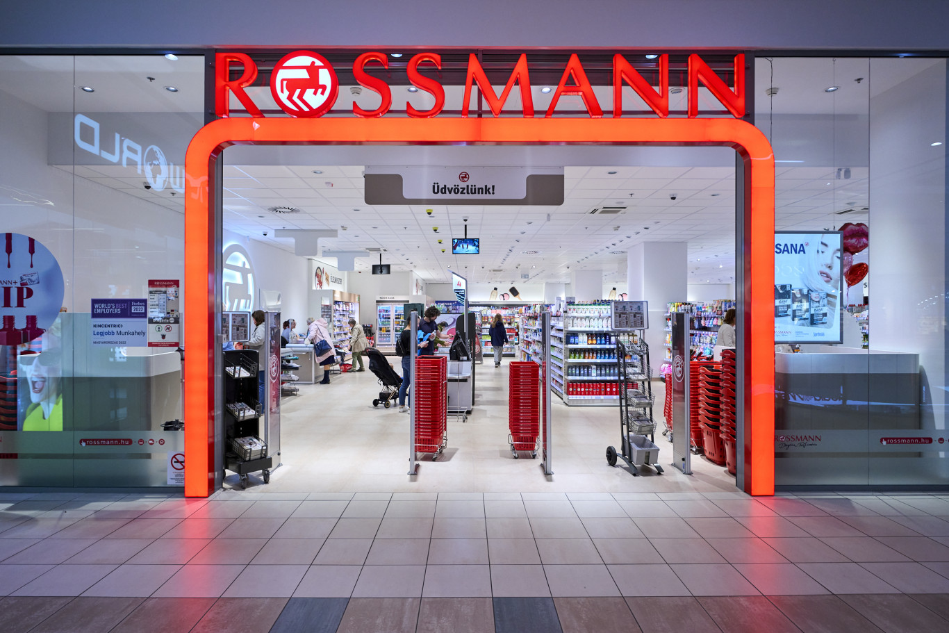 A Rossmann Magyarország csatlakozik az energiamegtakarítási programhoz