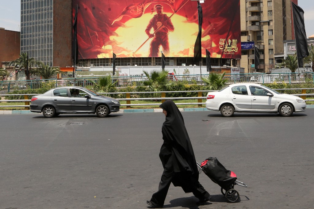 Irán szerint közel a megállapodás a Hormuzi-szoros megnyitásáról, de ez még nem a vége