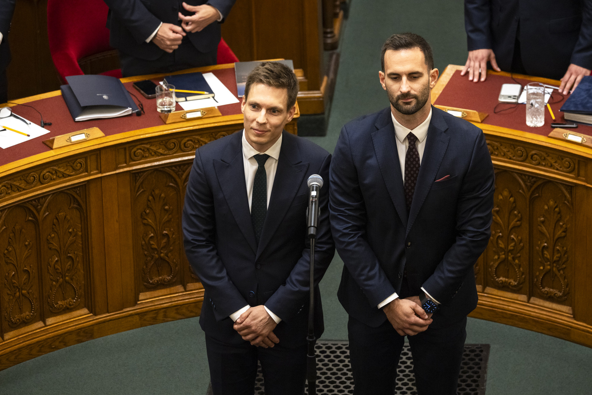 Megújulást vár a Fidesz a két parlamenti újoncától, akik egyből olyat állítottak, ami nem igaz
