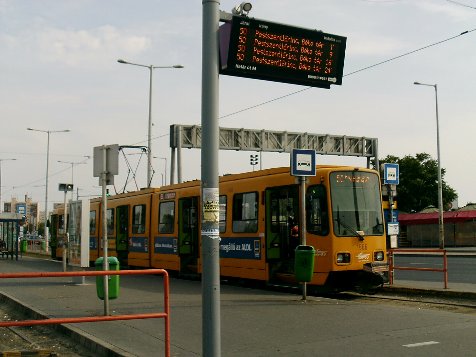 Megint egy betonkeverő okozott balesetet Budapesten