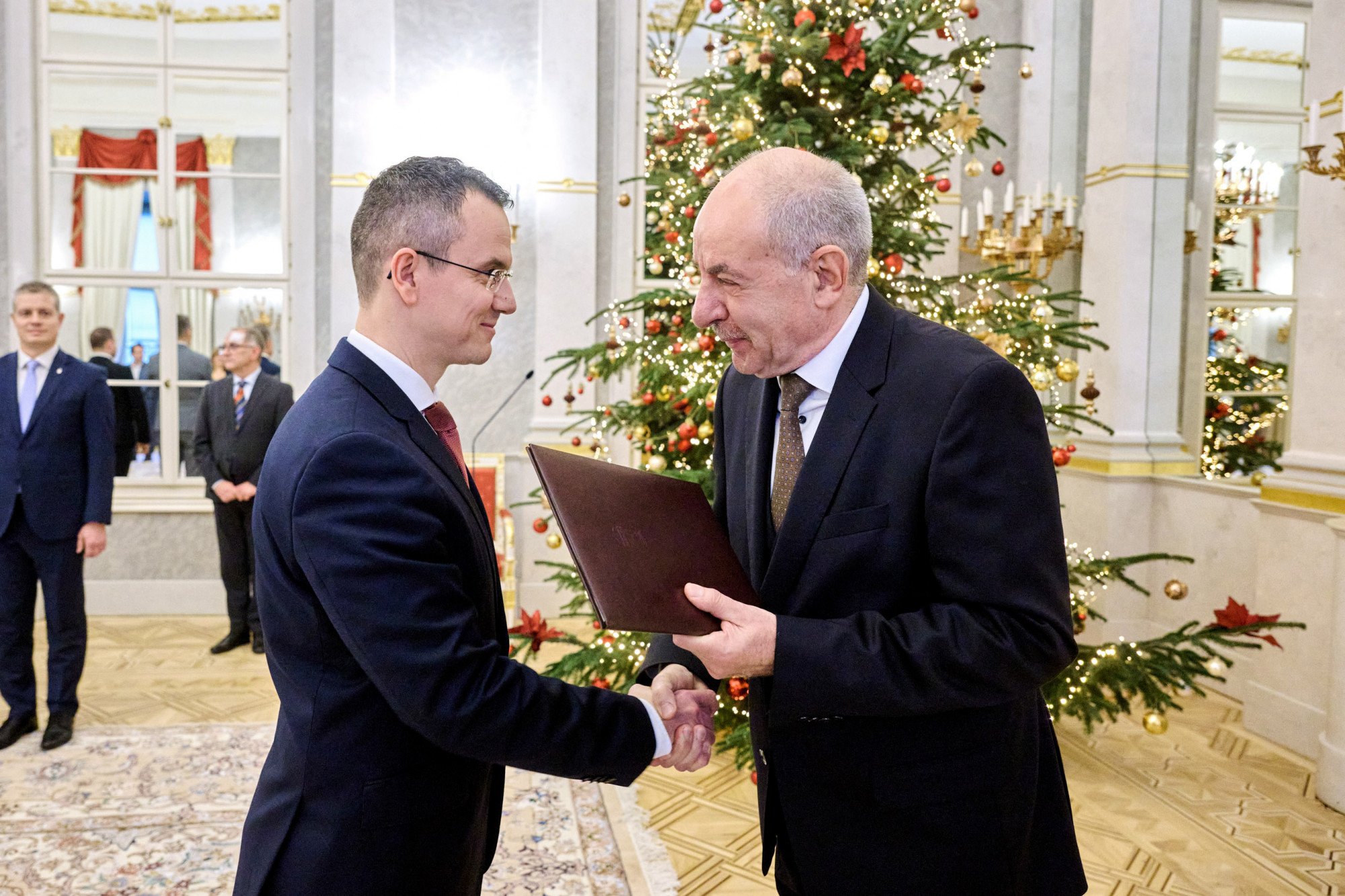 Baka András első államfői döntése: hivatalvezetőt csinált Sulyok Tamás főigazgatójából