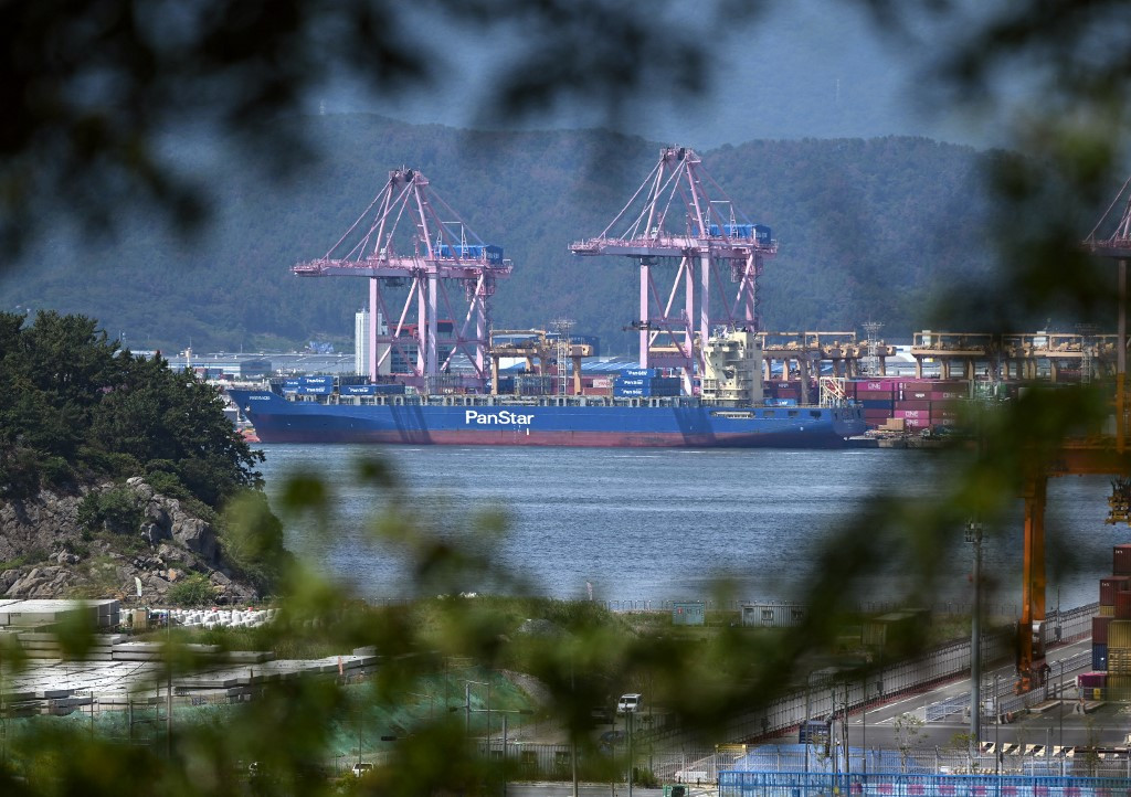 Dél-Korea először próbálja ki, megéri-e az Északi-sarkvidéken át hajózni Európába