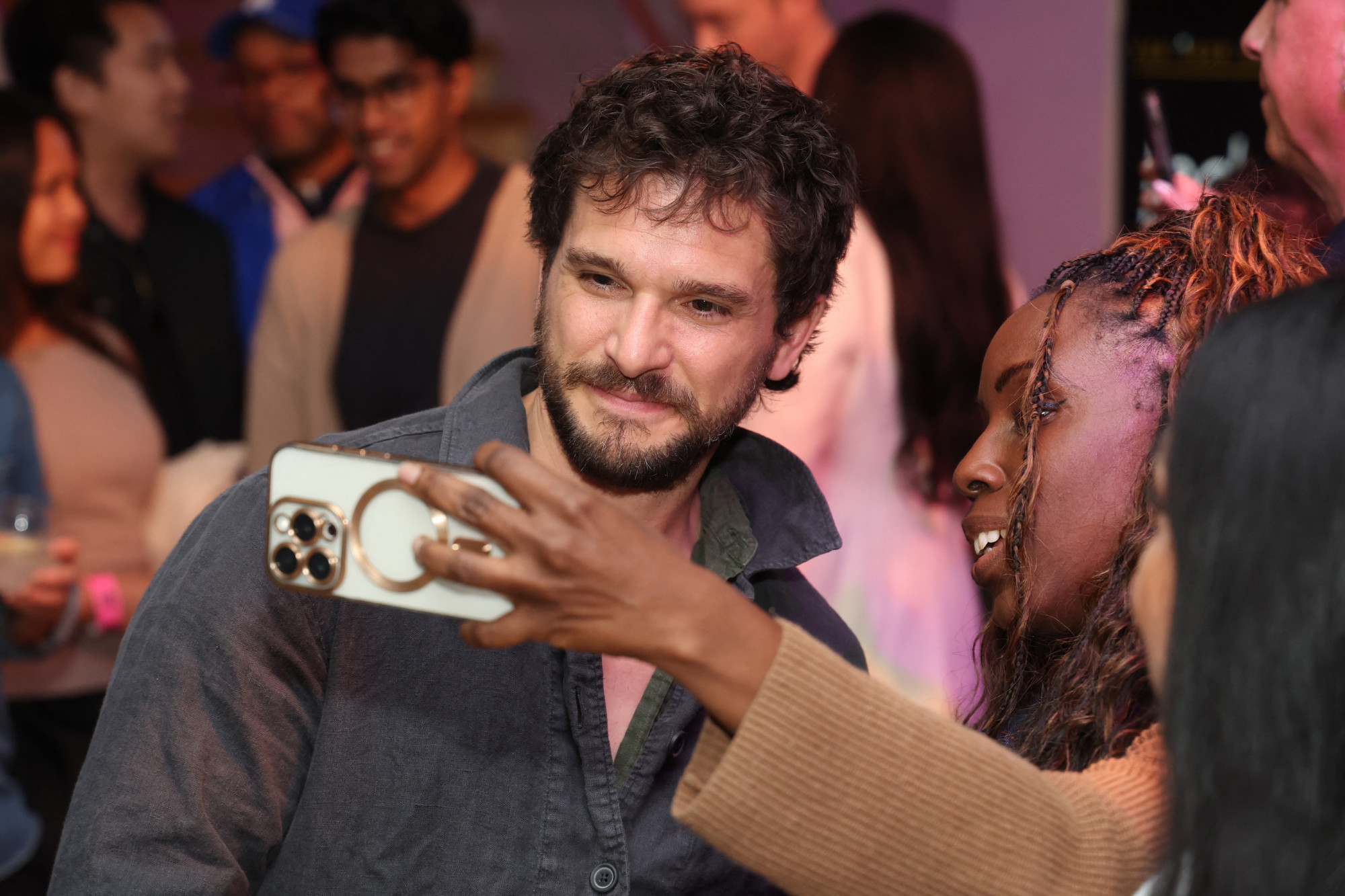 Kit Harington is szerepelni fog a Harry Potter-sorozatban