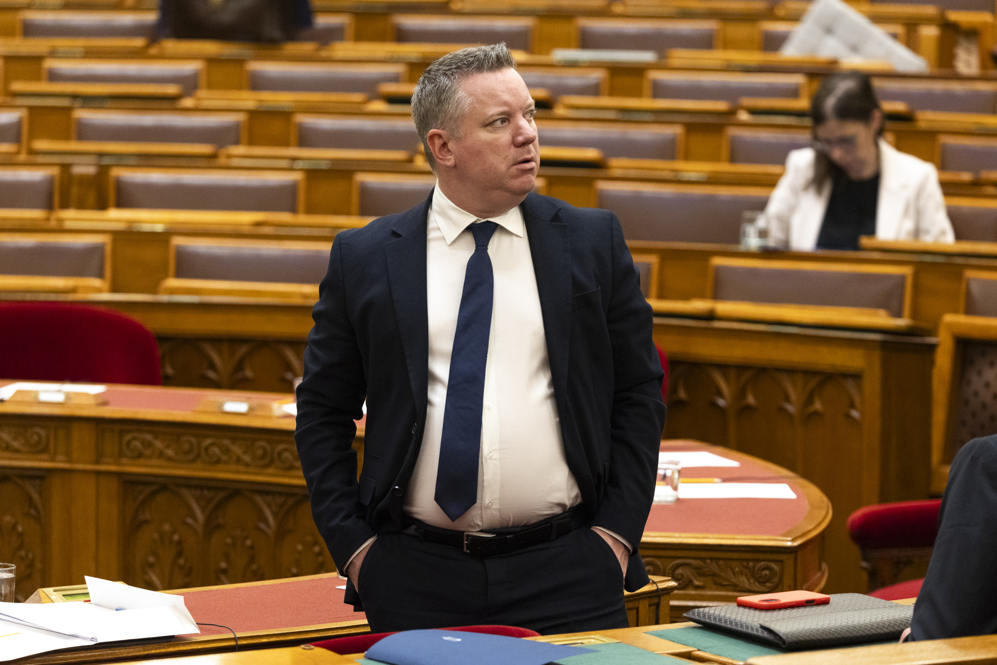 Leszerelt rendőrök, tűzoltók, bévések százai várják, hogy visszatérhessenek korábbi munkahelyükre